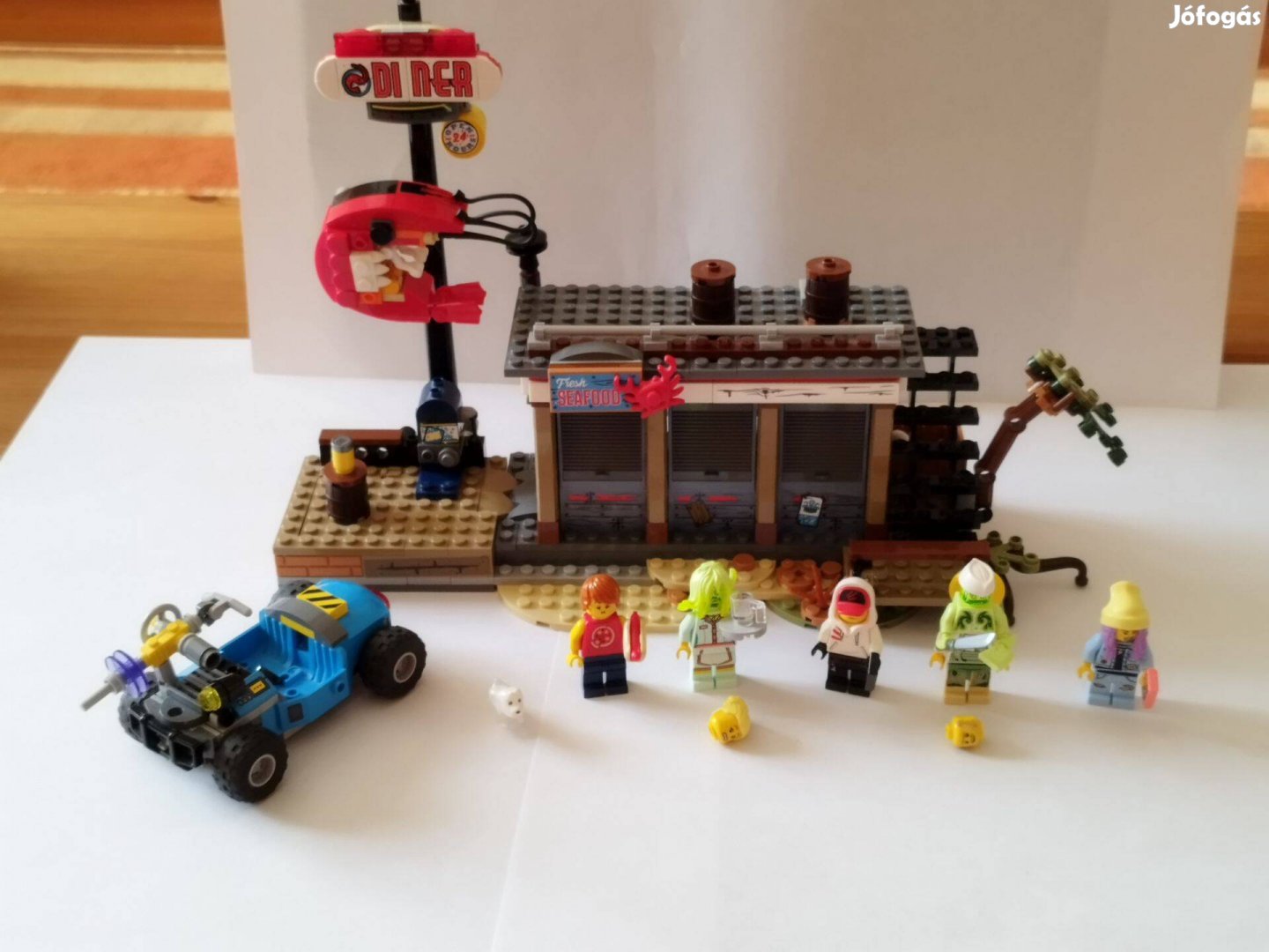 LEGO Hidden Side - Támadás a garnélastandon (70422)