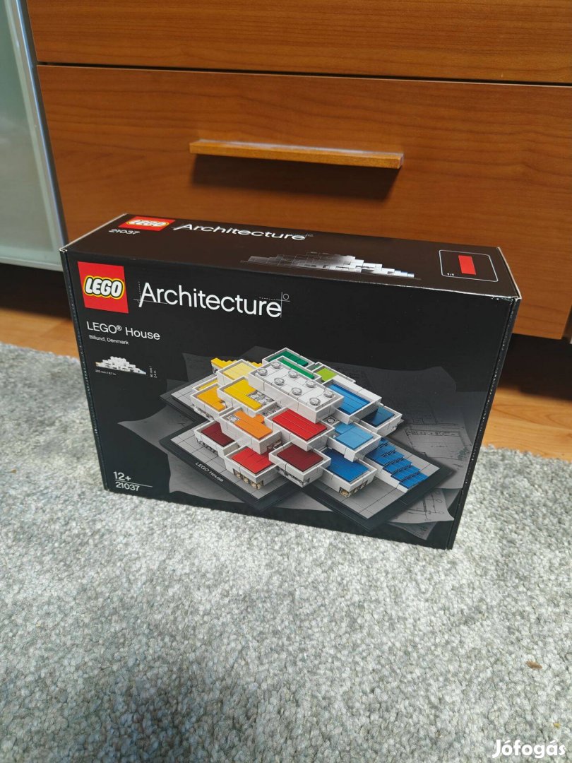 LEGO House 21037