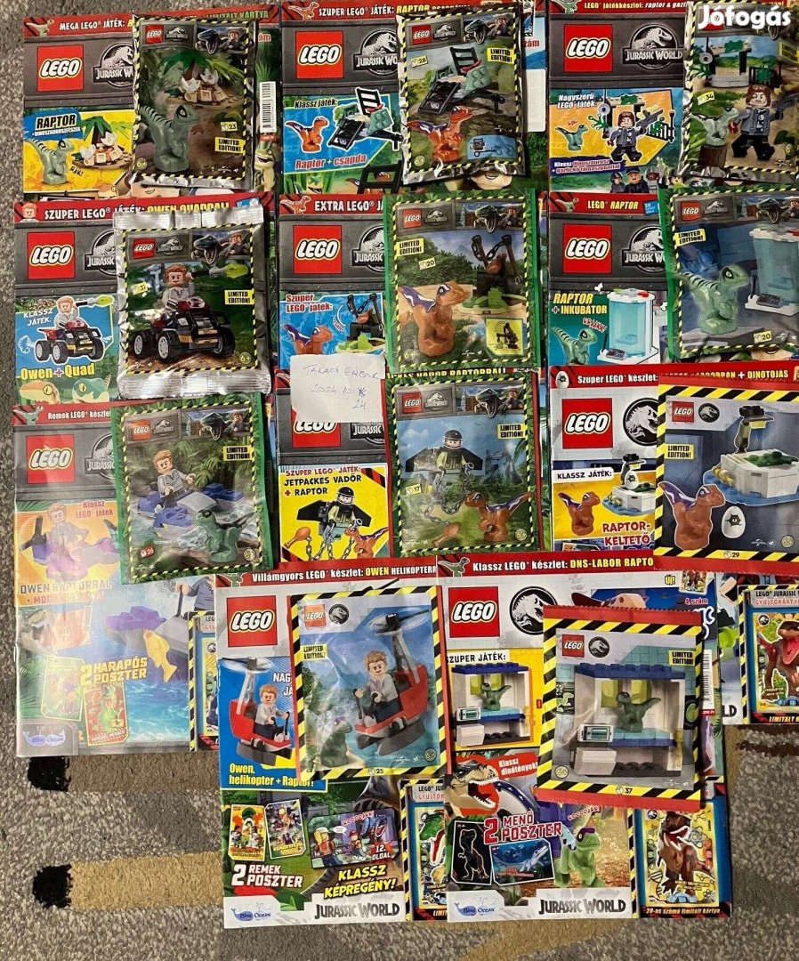 LEGO Jurassic World magazinok, könyvek és matricás album