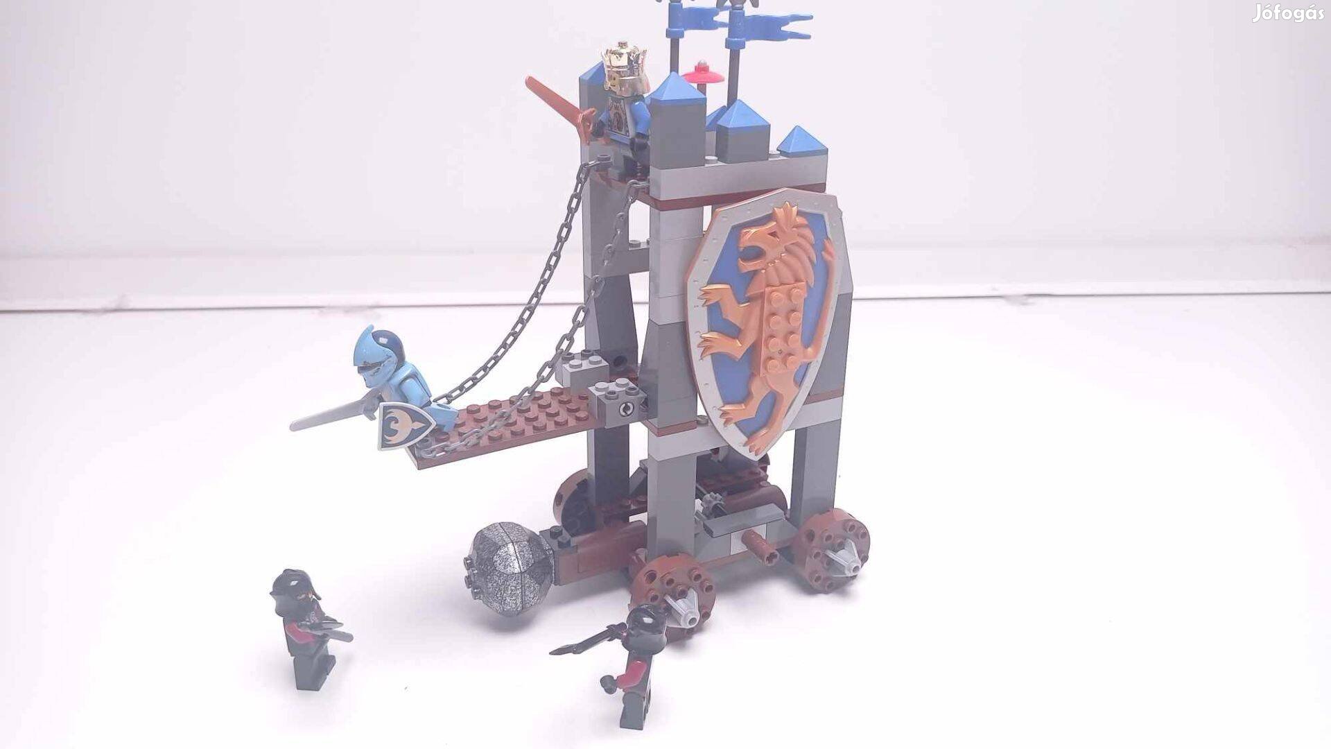 LEGO Knights Kingdom 8875 A király ostromtornya (Használt Készlet)