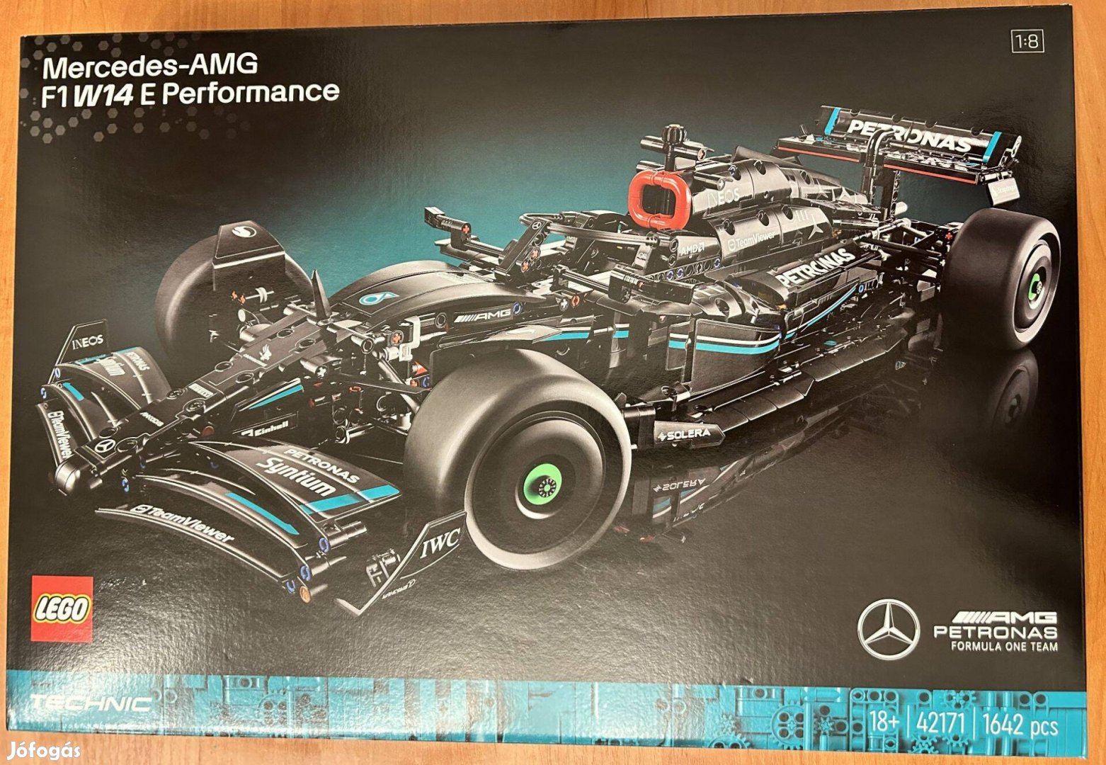 LEGO Mercedes AMG F1 W14 E Performance - Bontatlan