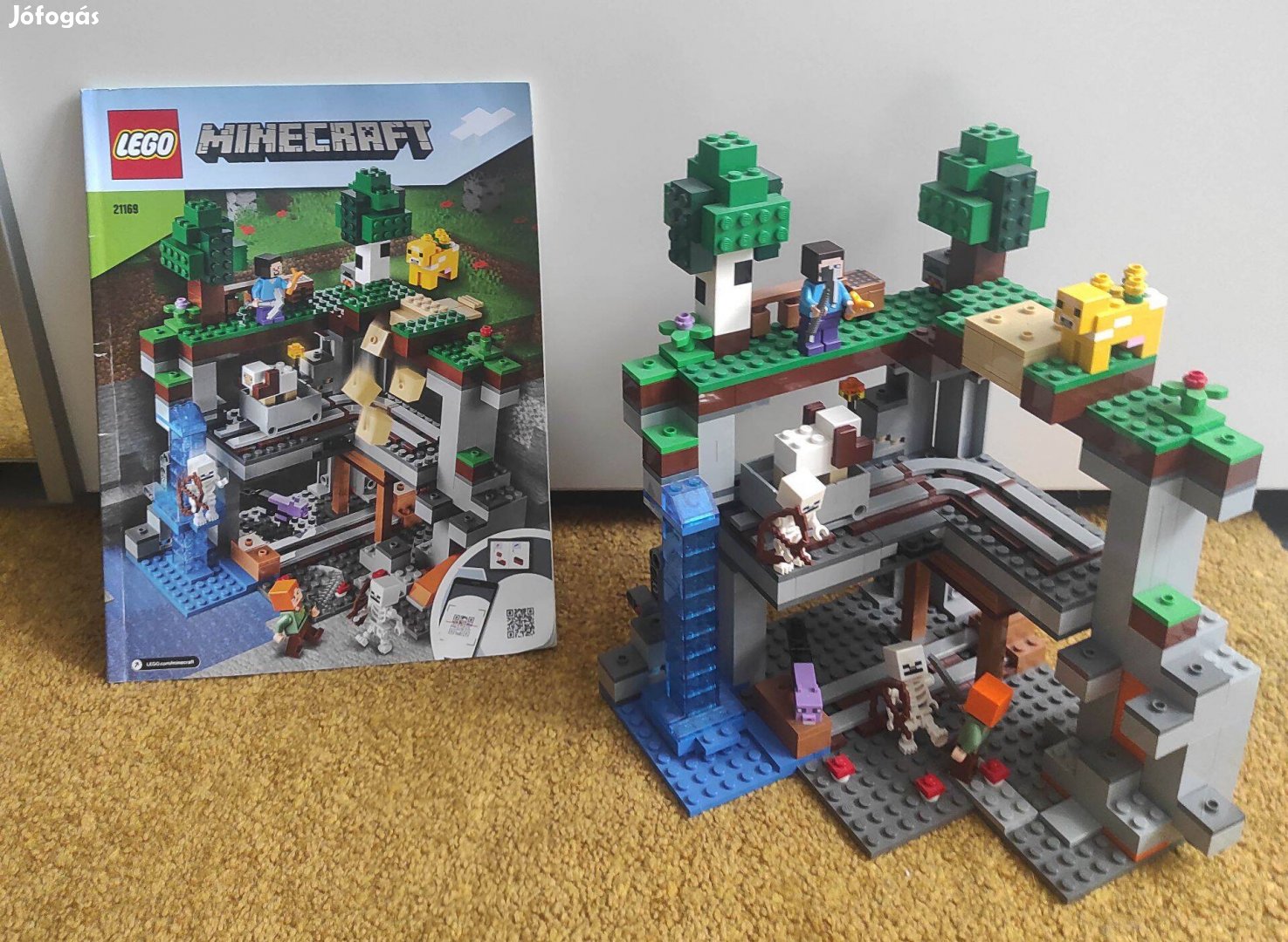 LEGO Minecraft 21169 The First Adventure