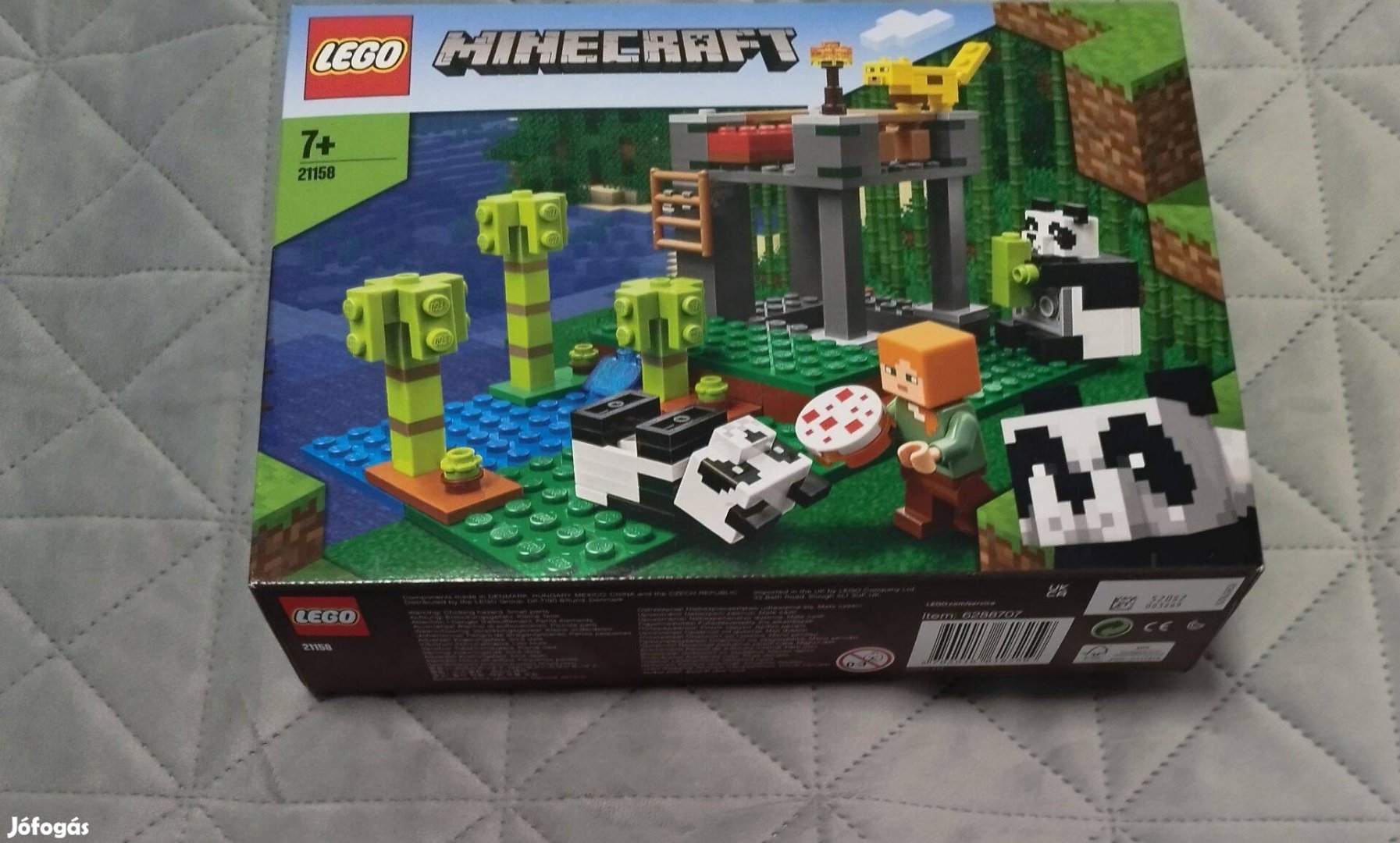 LEGO Minecraft - A pandabölcsőde (21158)