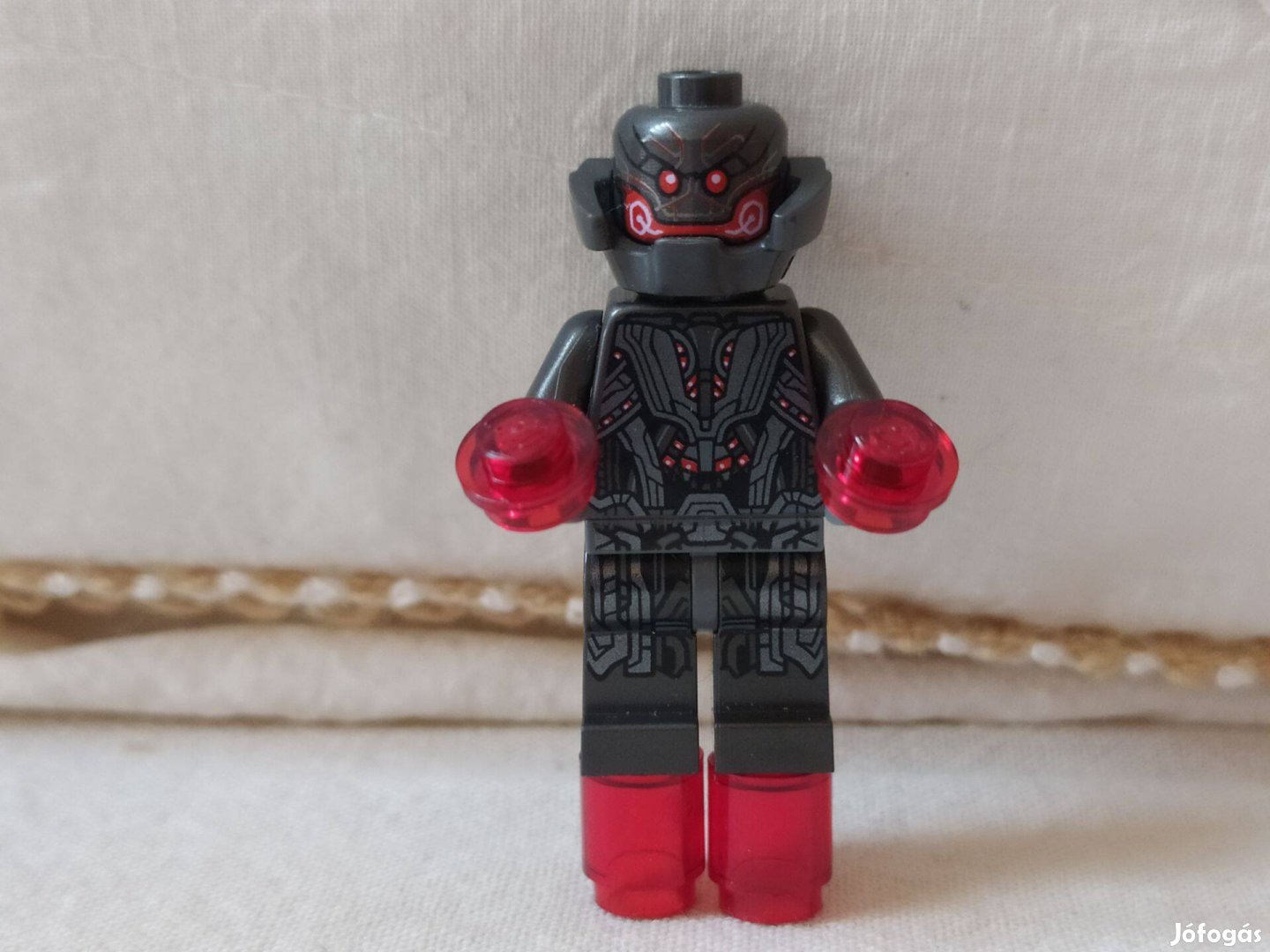 LEGO Minifigura Marvel Super Heroes Ultron Prime