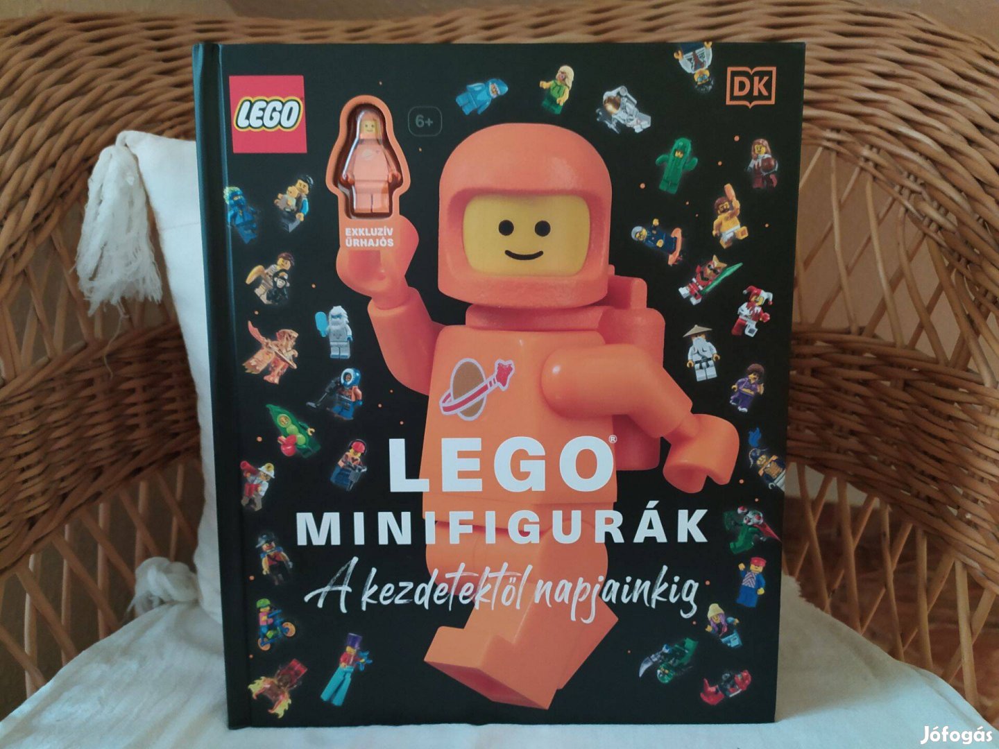 LEGO Minifigurák A kezdetektől napjainkig Exkluzív űrhajós minifiguráv