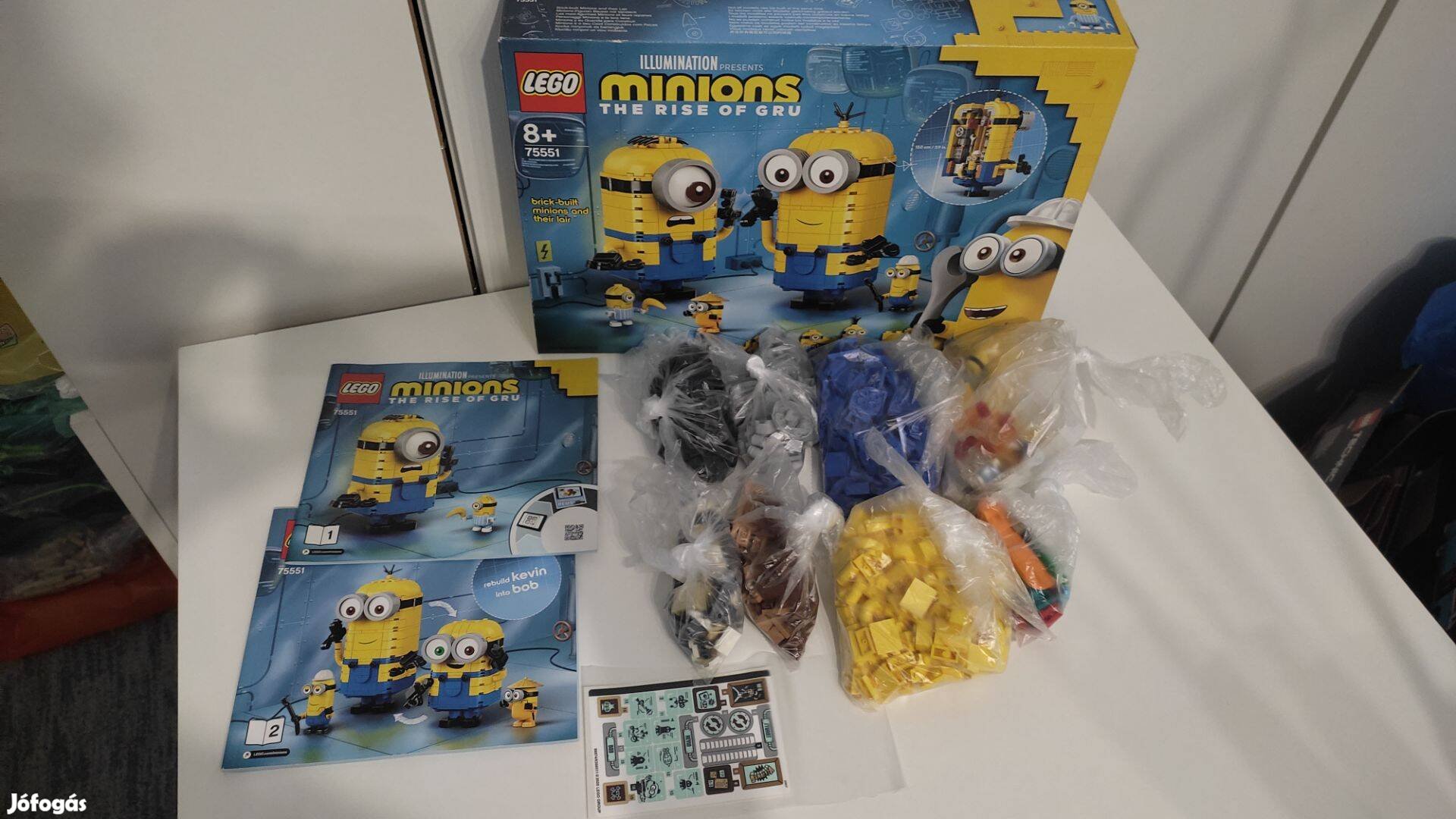 LEGO Minions 75551 - Kocka minyonok és barlangjuk - dobozos, újszerű