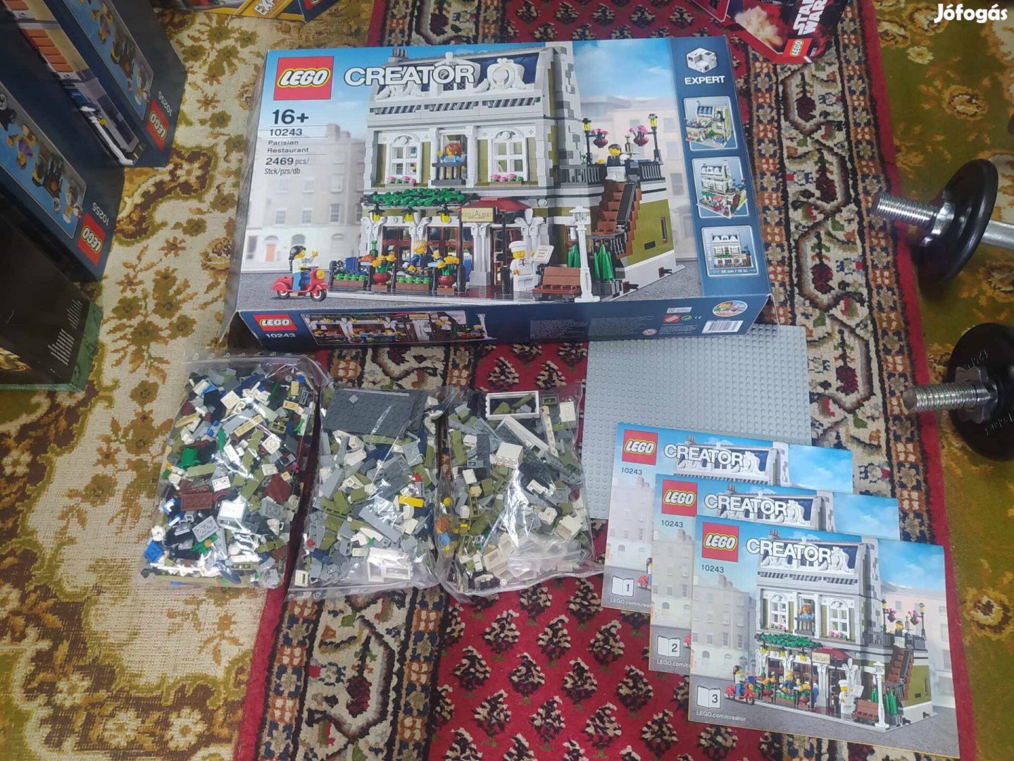 LEGO Modular Buildings 10243 Parisian Restaurant