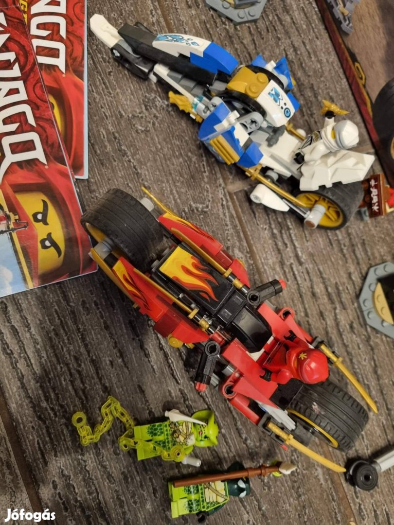 LEGO Ninjago - Kai Pengés Motorja és Zane motoros szánja 70667