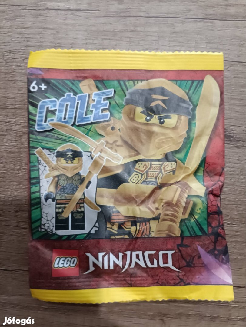 LEGO Ninjago arany -fekete Cole polybag figura 