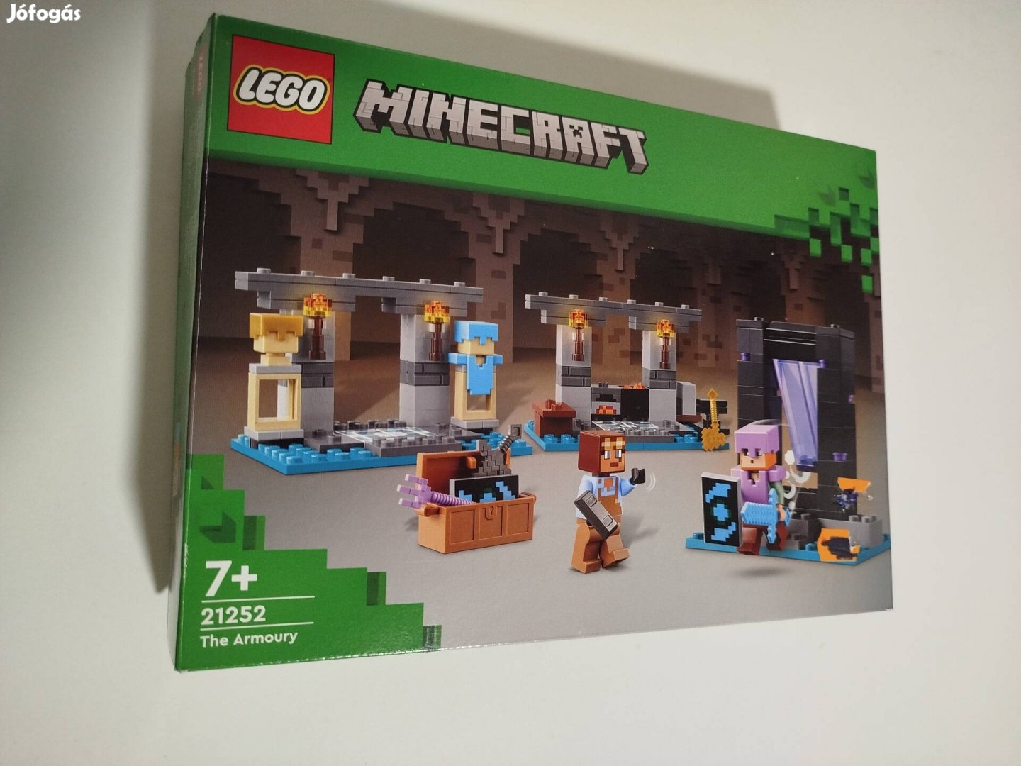 LEGO(R) Minecraft(R) - A fegyverraktár (21252)