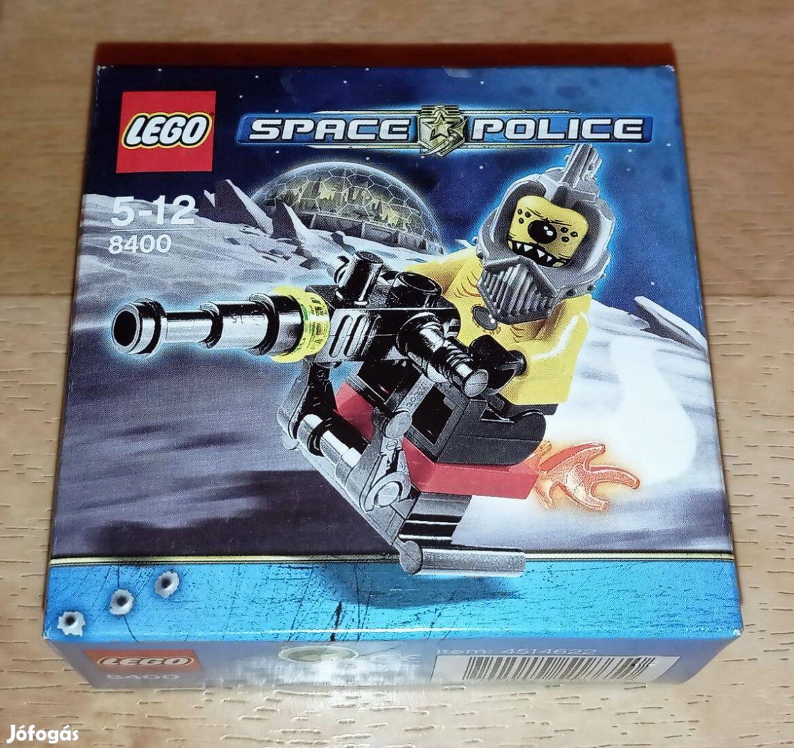 LEGO Space, Space Police 3: 8400 - Space Speeder