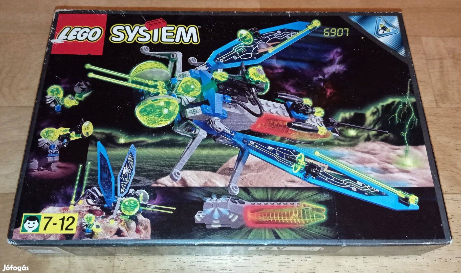 LEGO System Space, Insectoids: 6907 - Sonic Stinger