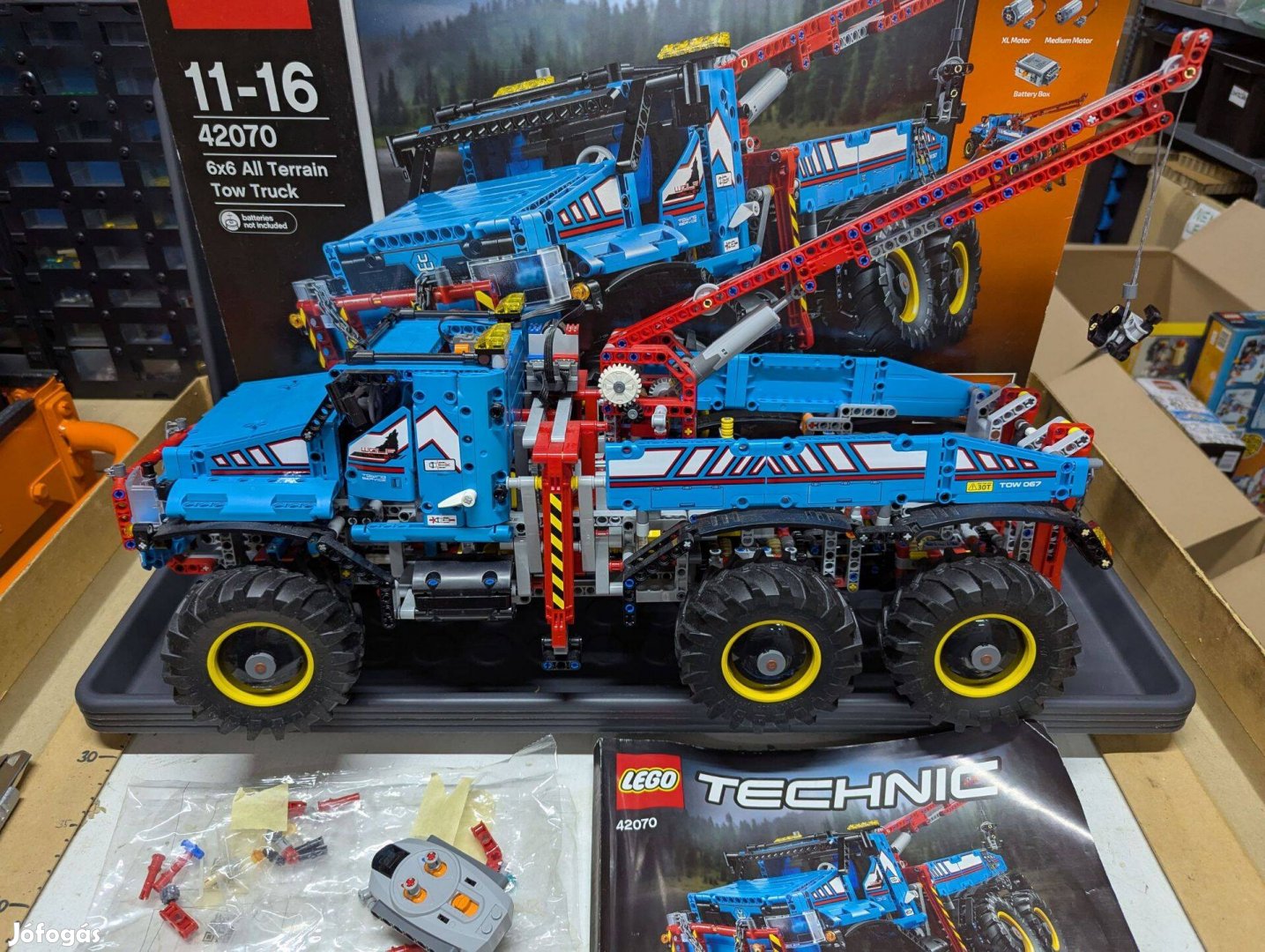 LEGO Technic 42070 - 6x6 terepjáró vontató - Foglalva