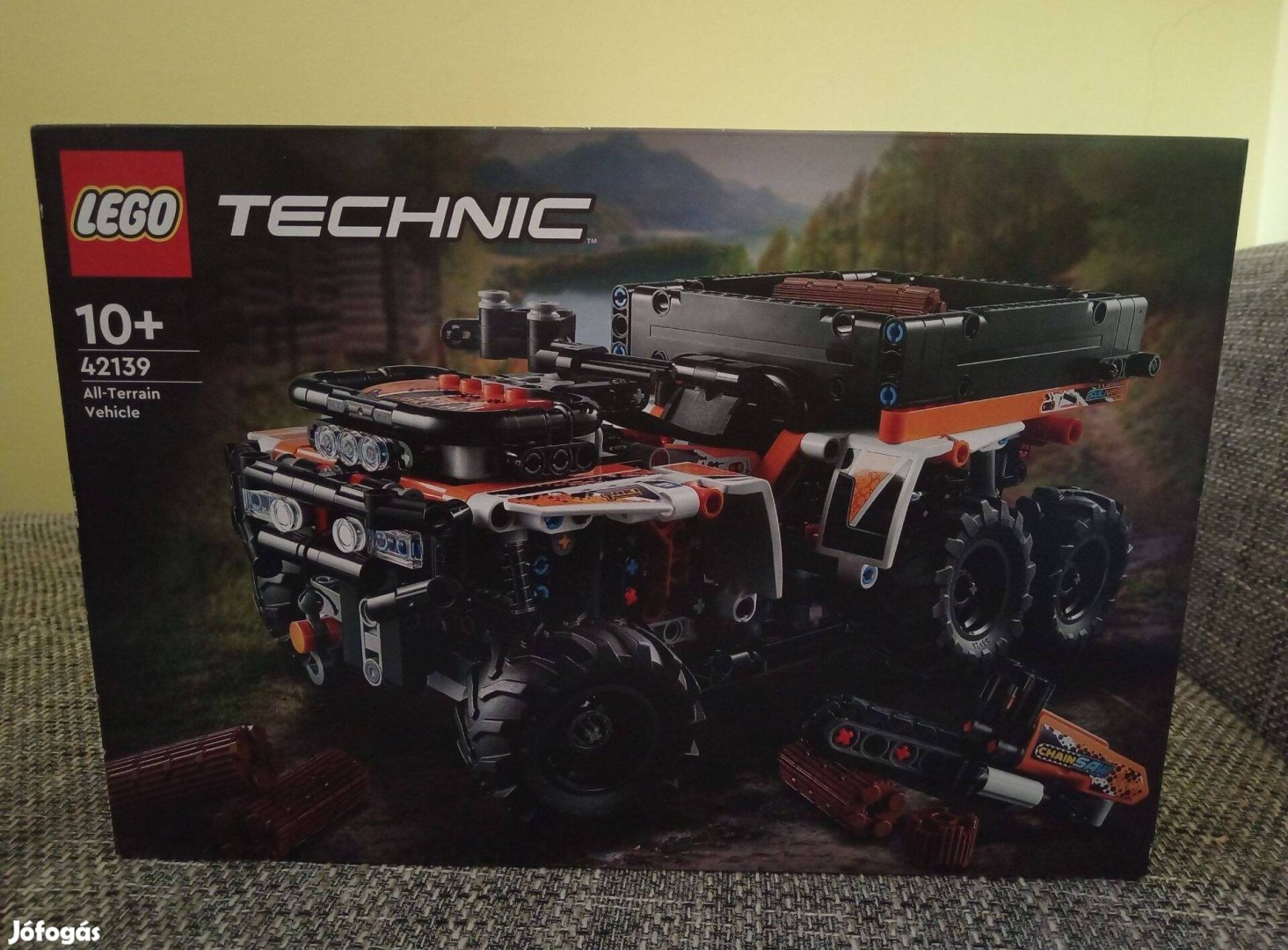 LEGO Technic Terepjáró 42139 Bontatlan, Foxposttal