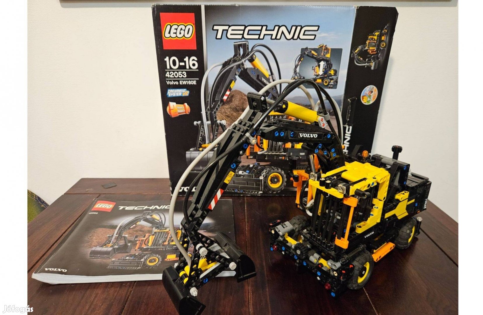 LEGO Technic - 42053 - Volvo EW160E dobozzal, leírással