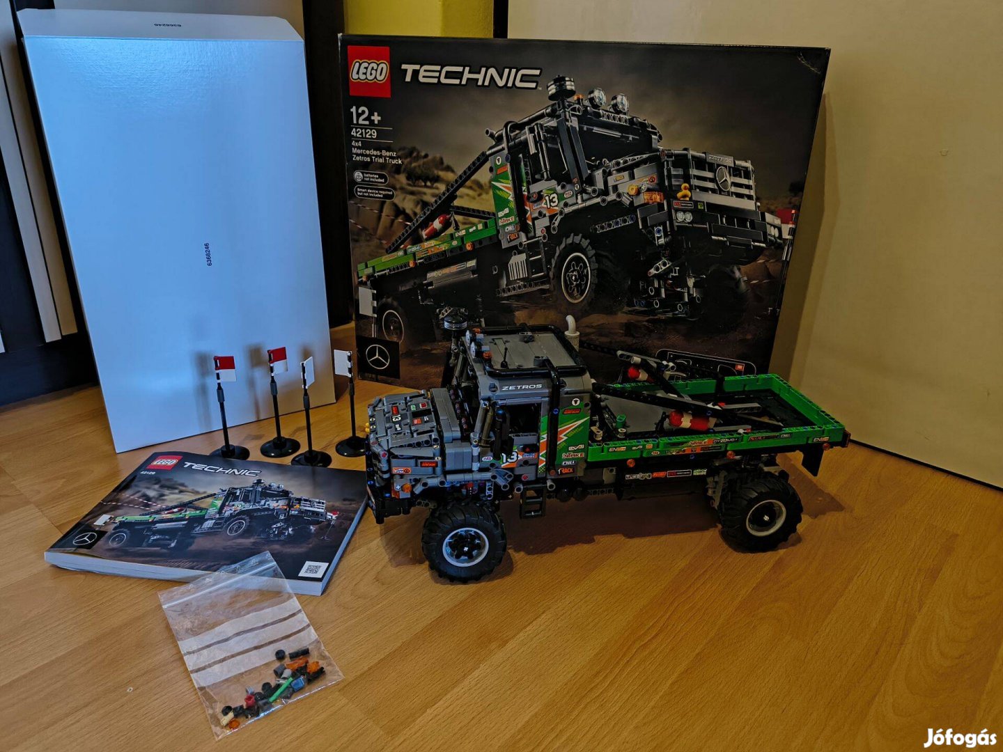 LEGO Technic - 4x4 Mercedes-Benz Zetros verseny teherautó