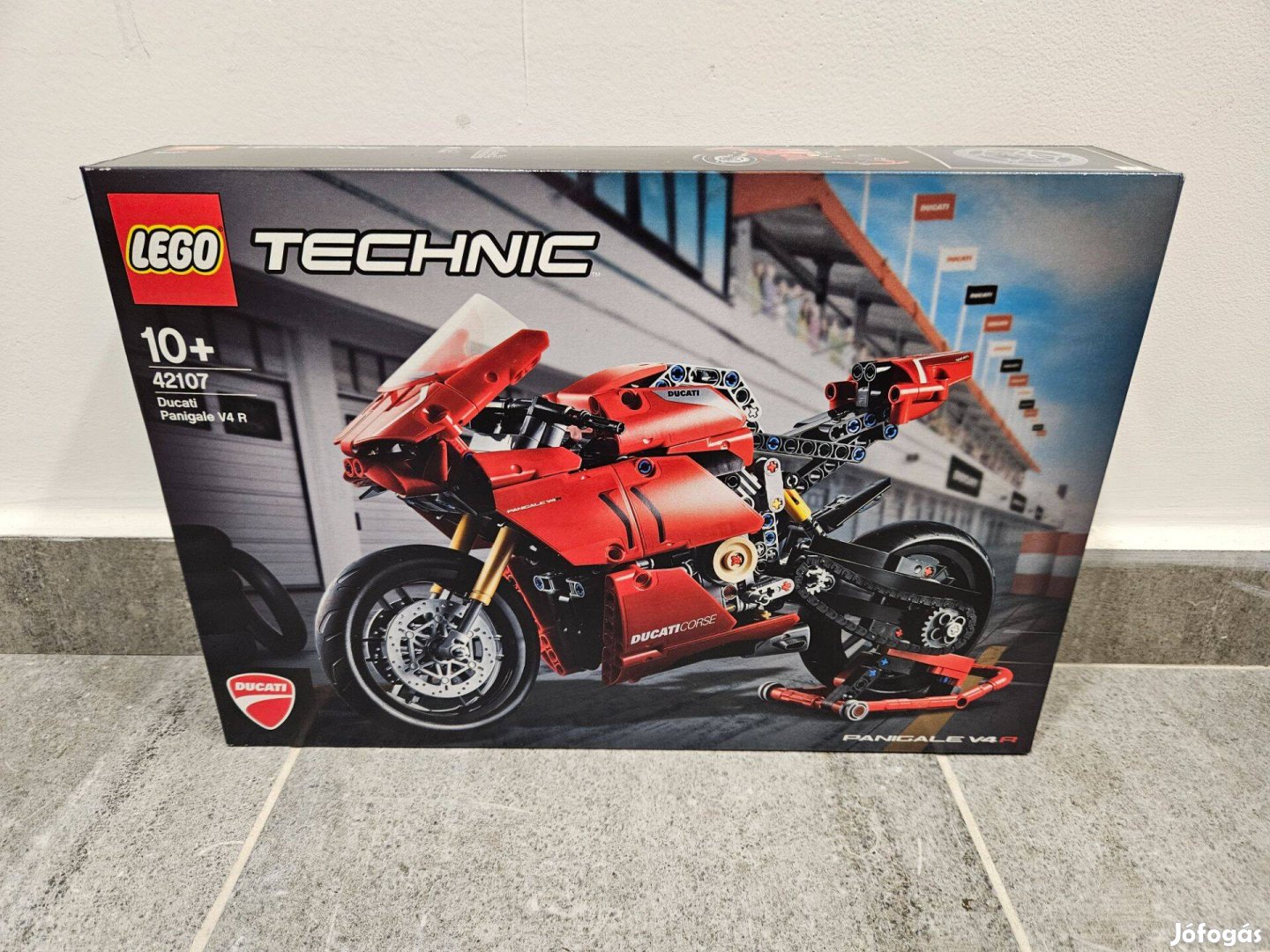 LEGO Technic - Ducati Panigale V4 R 42107 bontatlan, új