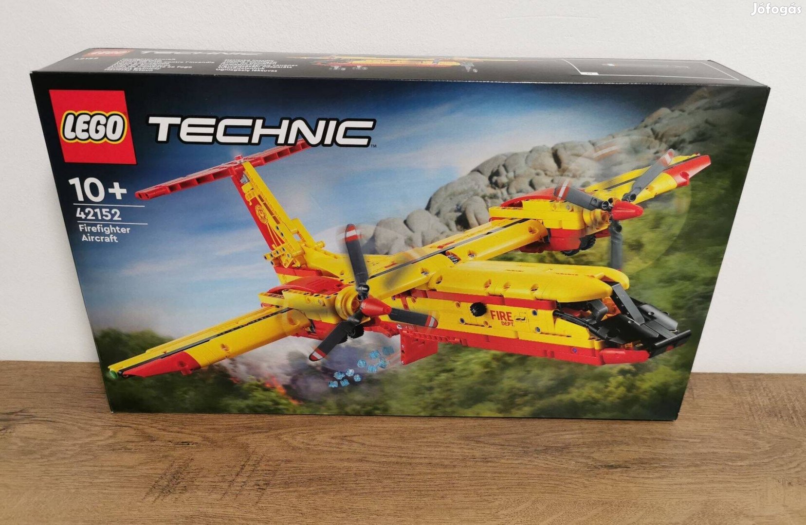 LEGO Technic - Tűzoltó repülőgép (42152)