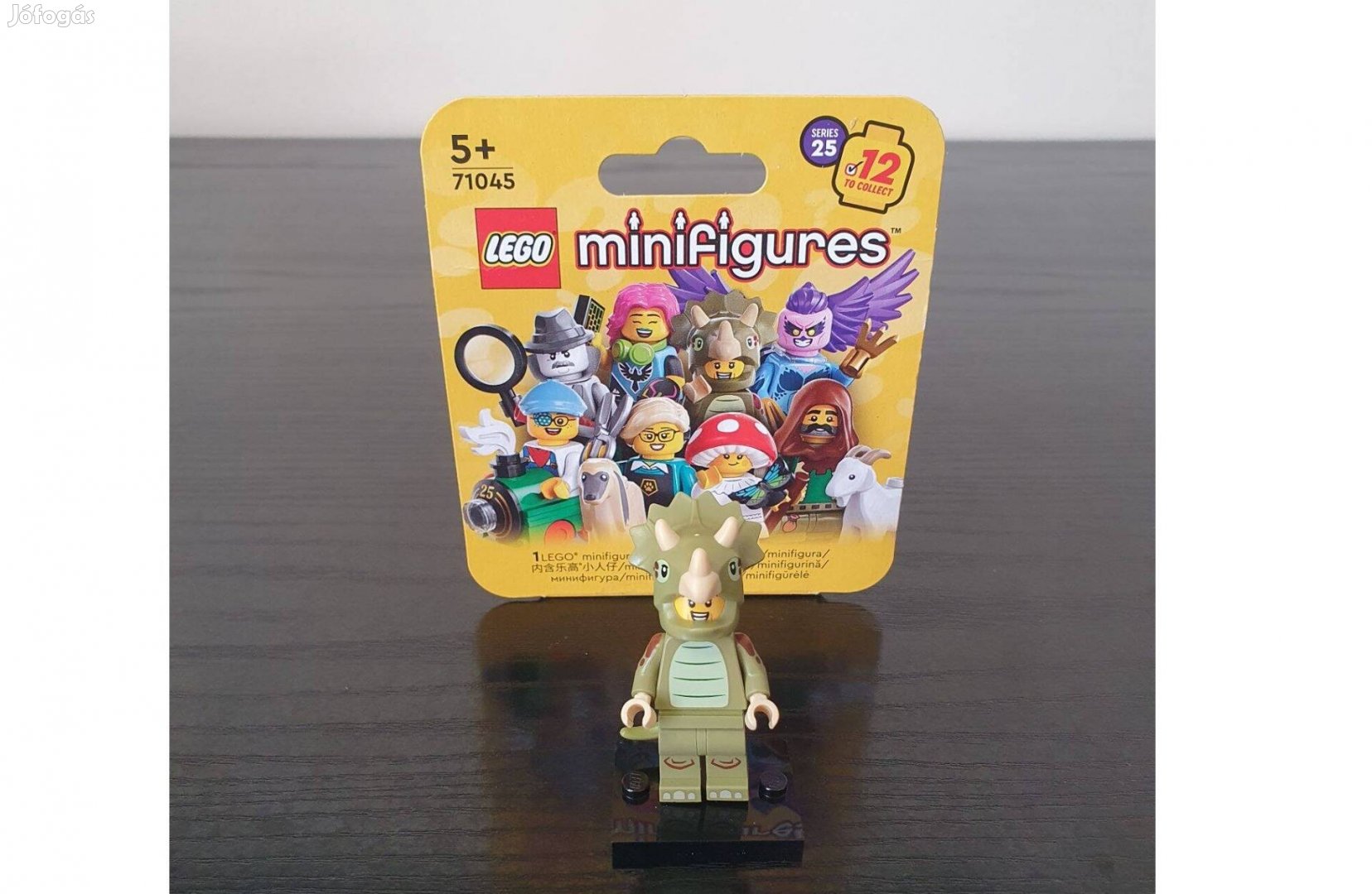 LEGO Triceratopsz jelmezes rajongó Minifigurák 25. sorozat (71045)