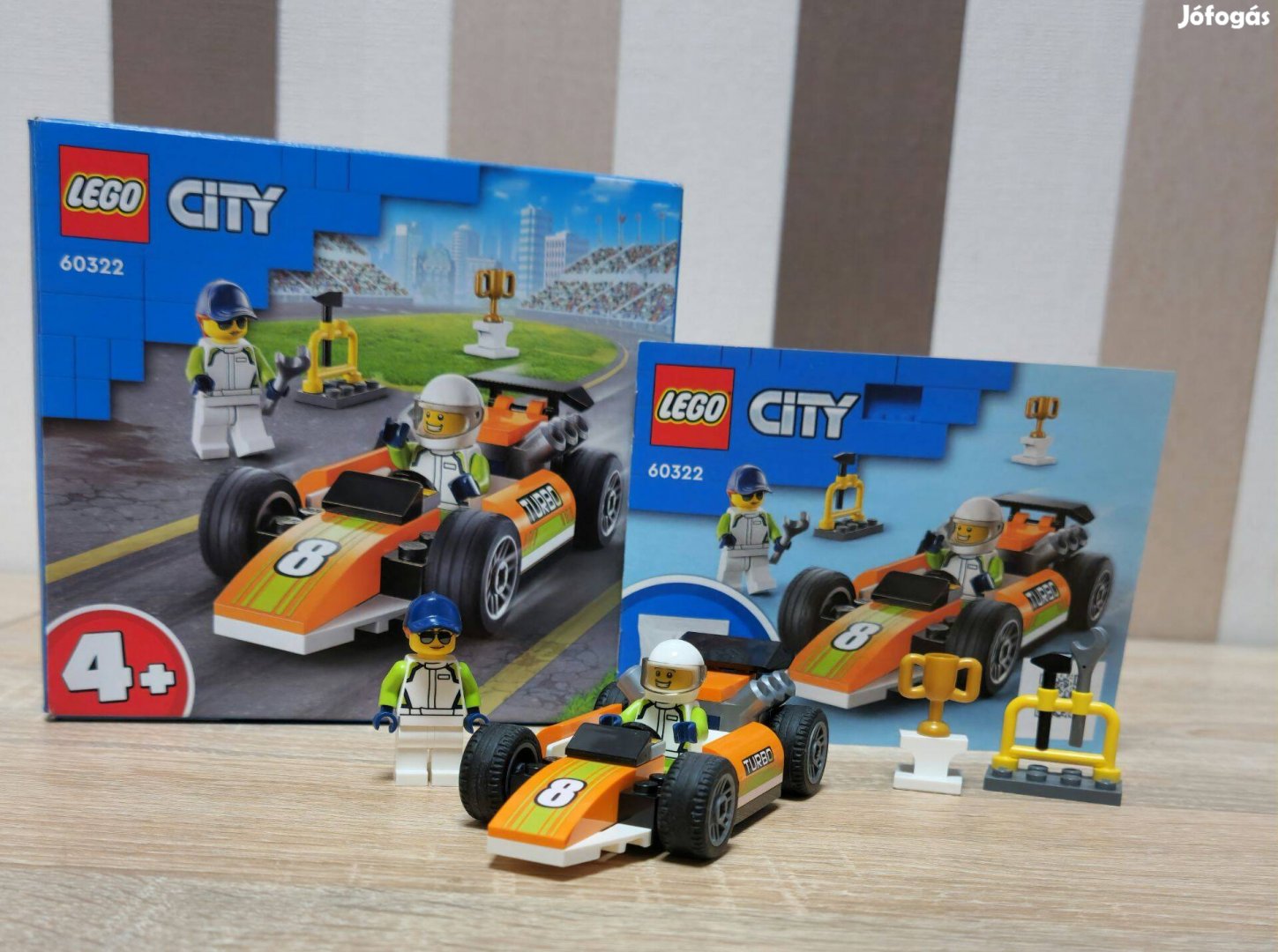 LEGO - 60322 - LEGO City - Versenyautó