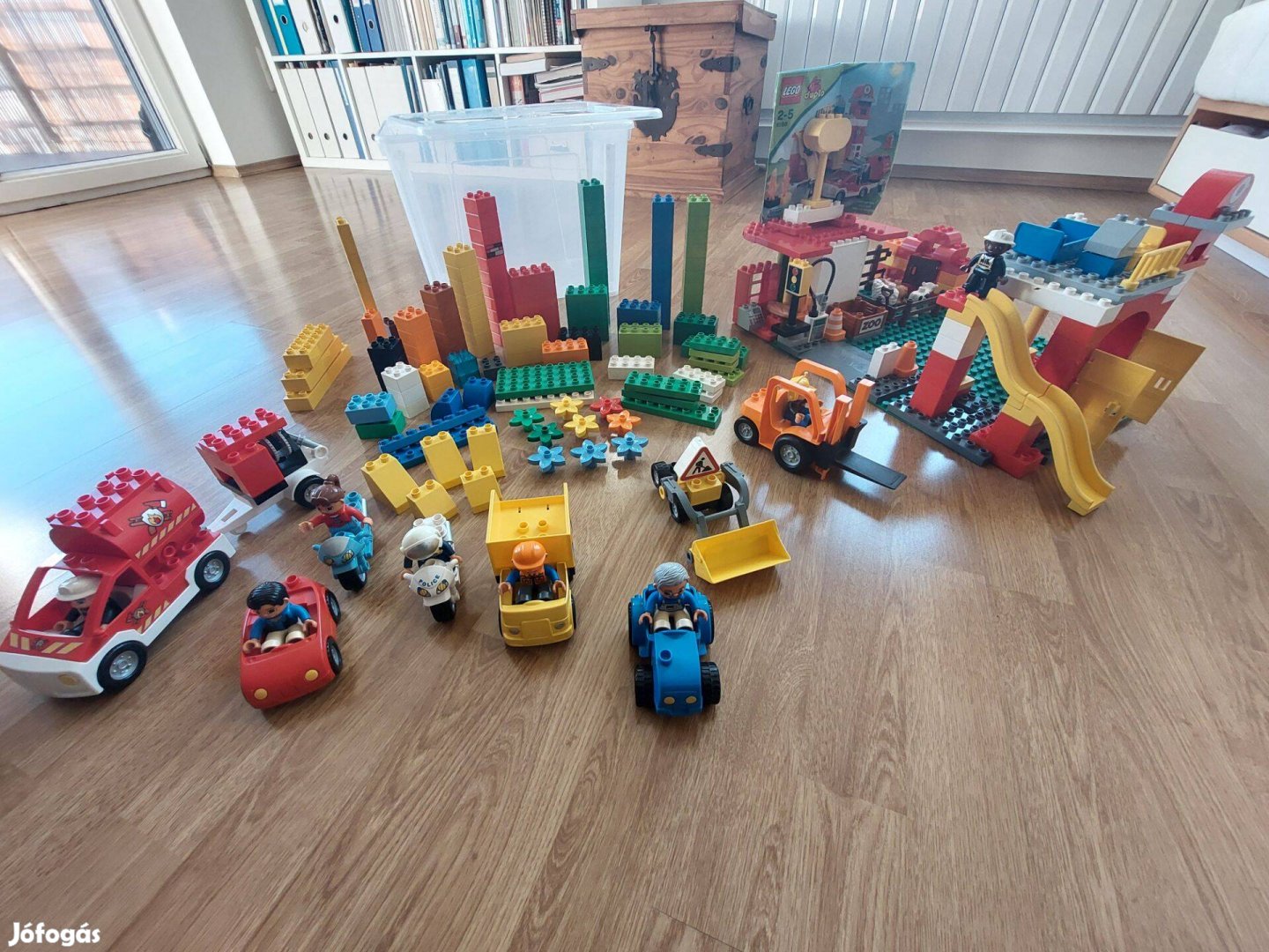 LEGO duplo tűzoltóállomás + benzinkút + farm + kockacsomag