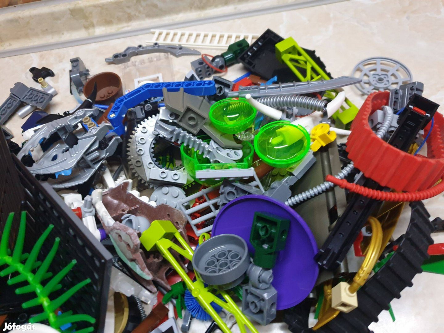 LEGO különleges részek 250+ db-os