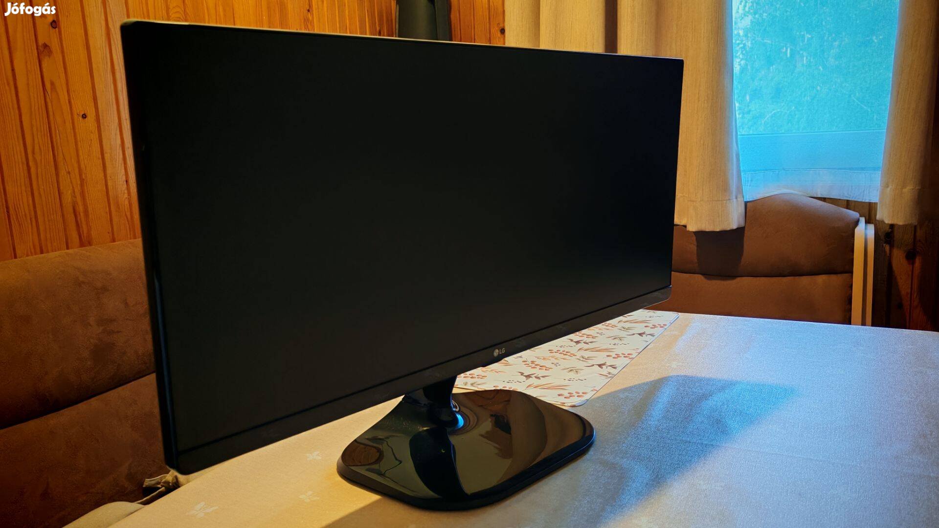 LG25UM58 LED Monitor