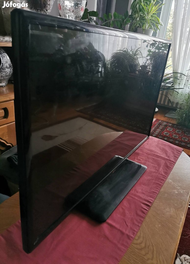 LG 106 cm-es led tv