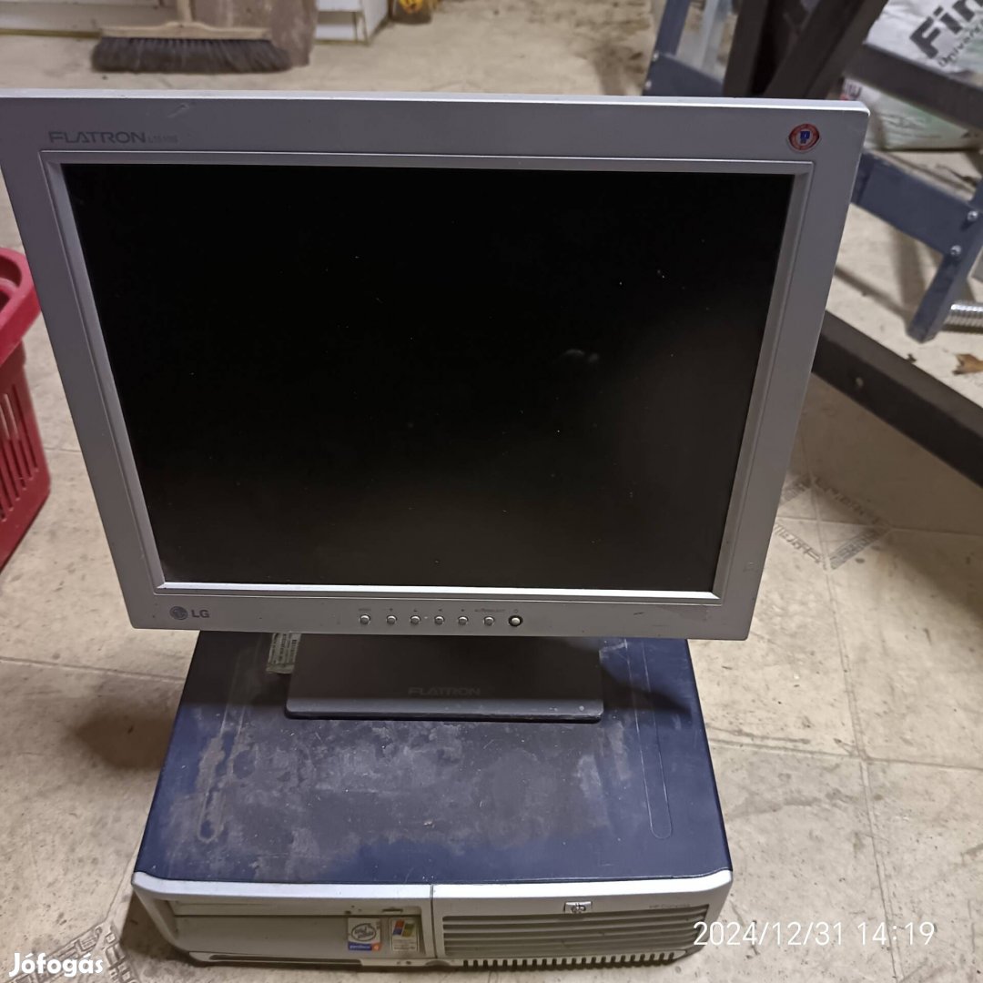 LG 15" monitor