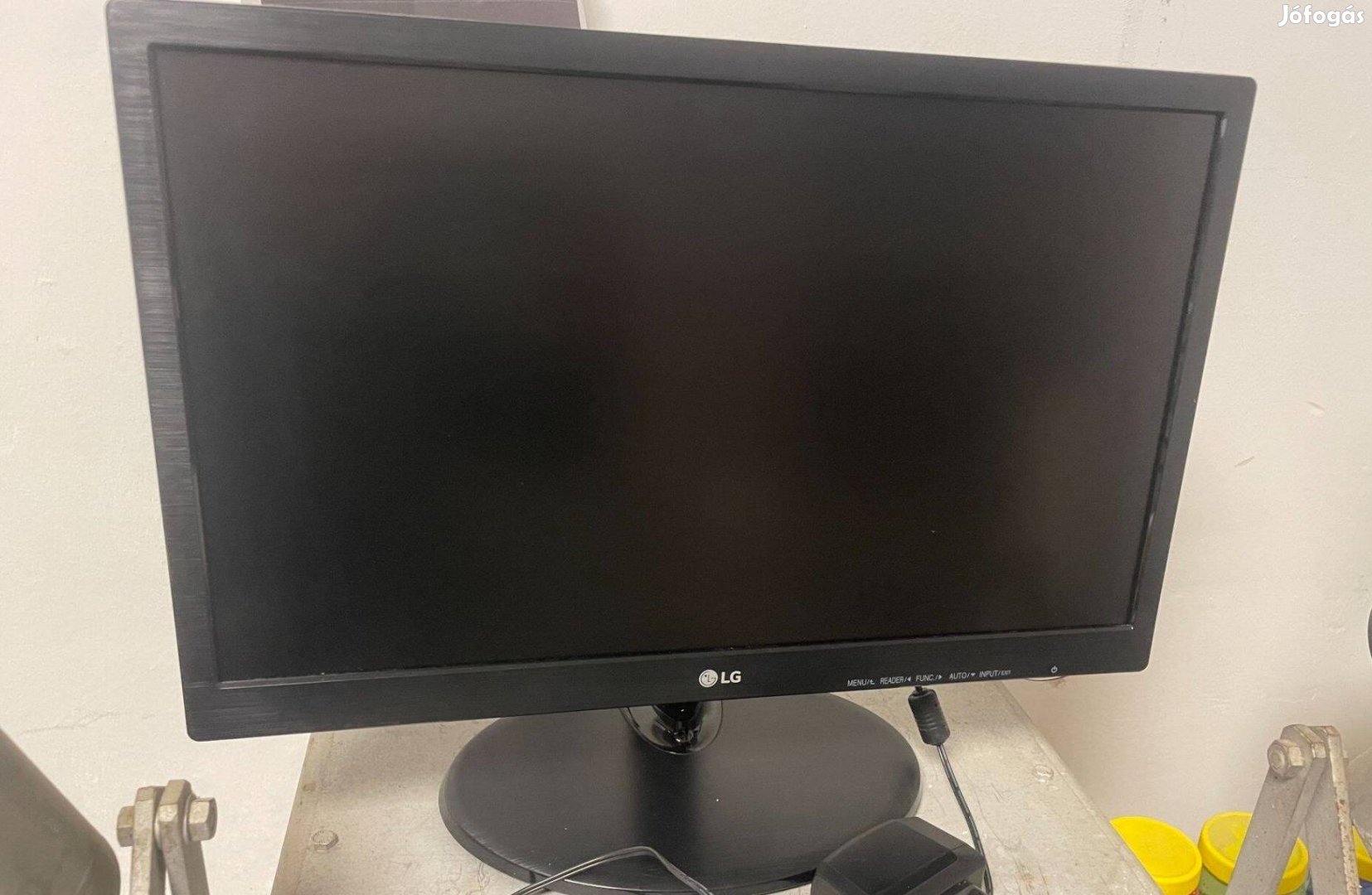 LG 19M38A monitor szinte ingyen - 1366 x 768 (HD Ready)