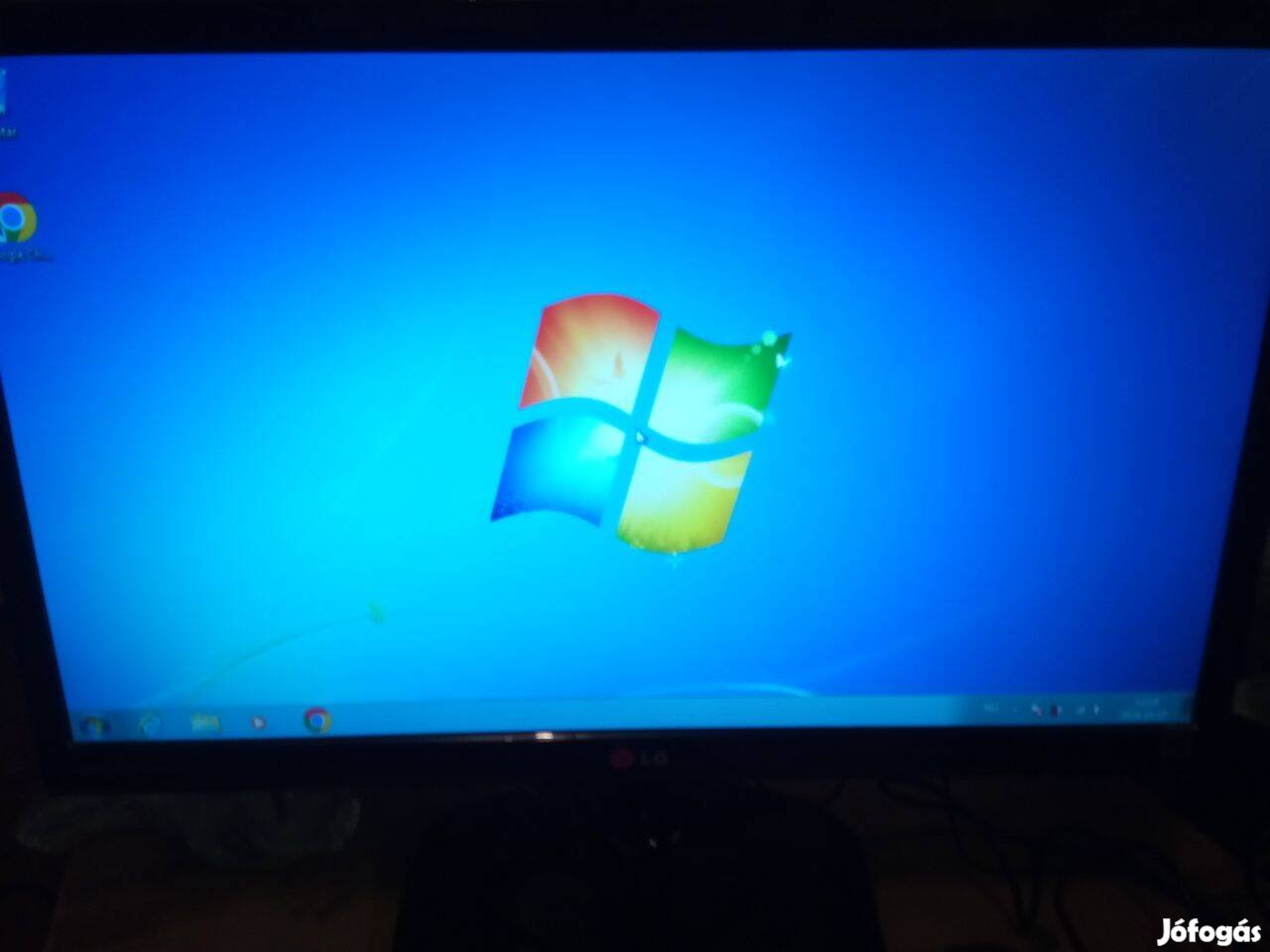 LG 22MP55HQ-P 22"-es Led monitor