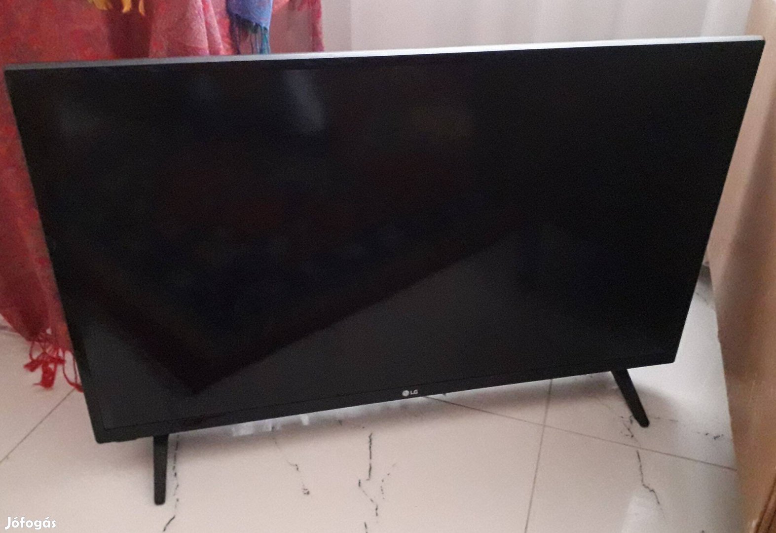 LG 32LJ500V LED Full HD TV 81 cm