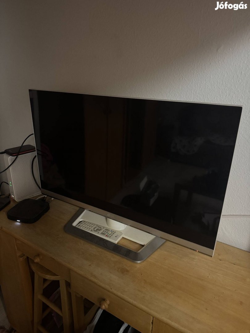 LG 32LM669S 3D TV