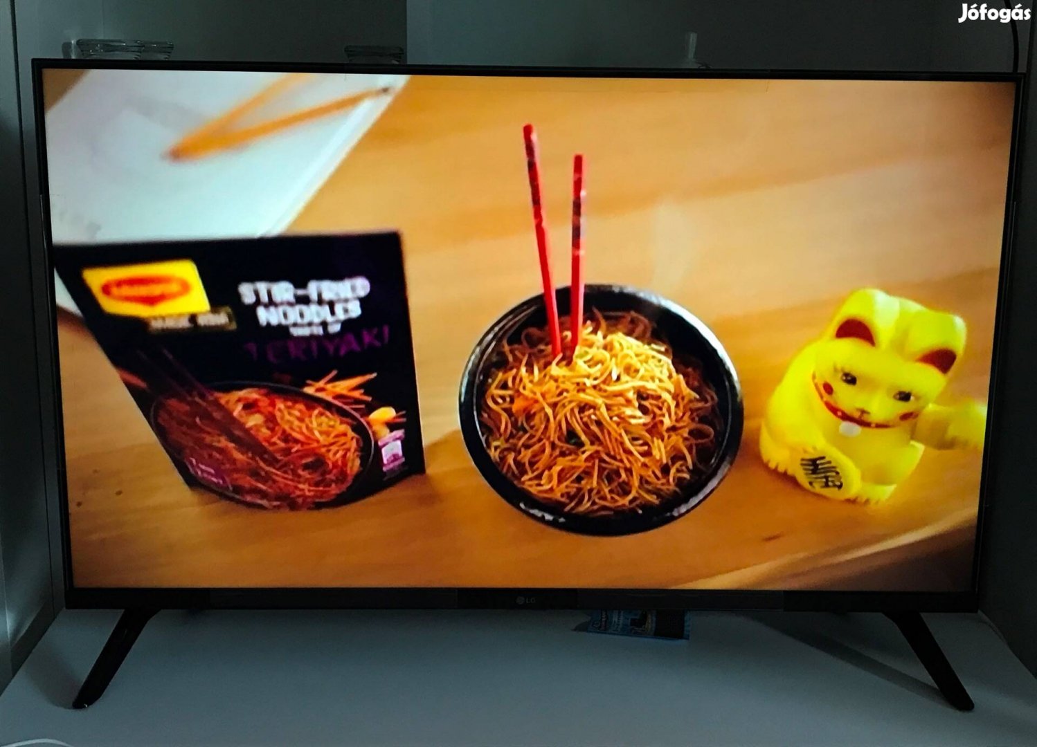 LG 32LR60006LA 32" Full HD Smart LED TV