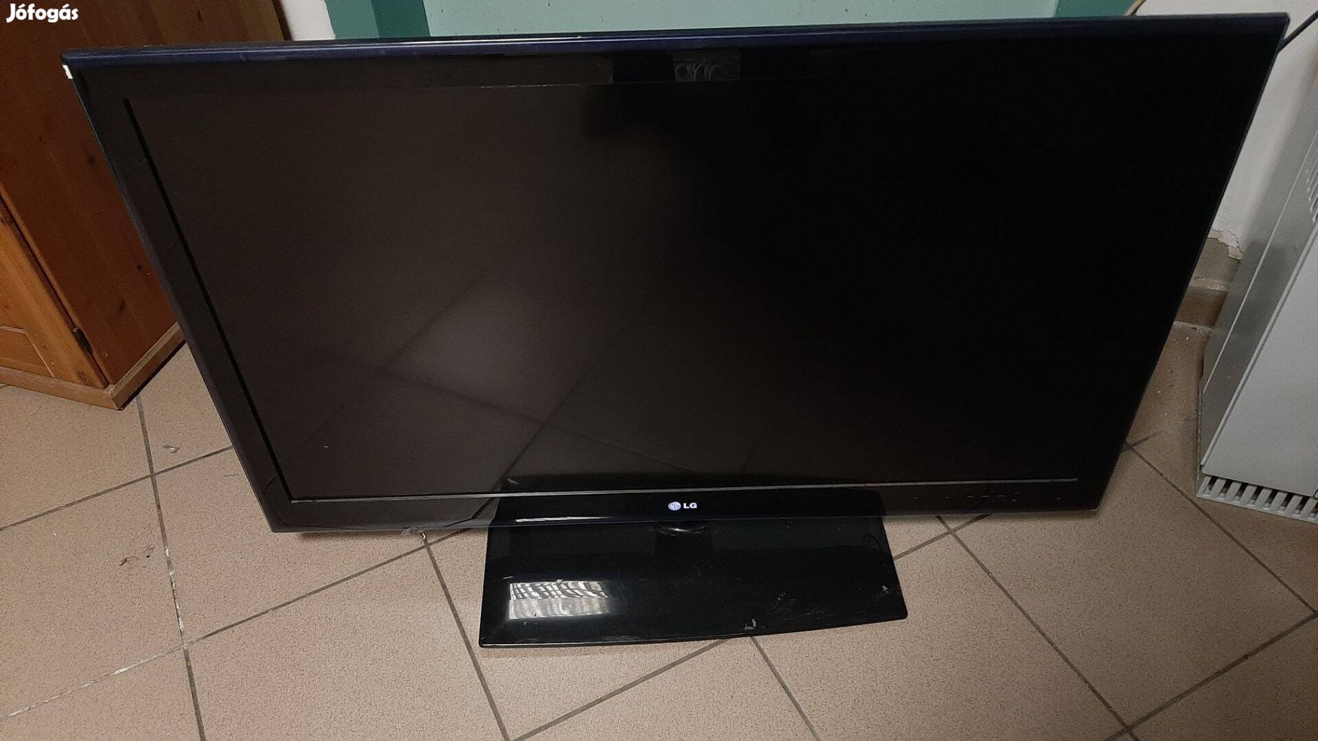 LG 42LX 42" slim LED TV táp hibával. más baja nincs!