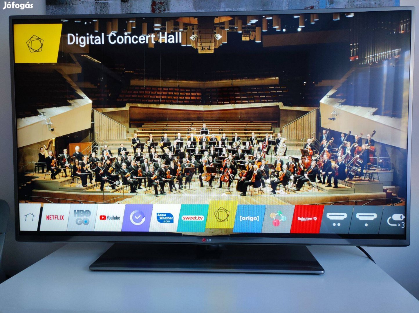 LG 47"(119 cm) 3D-s Smart TV+TV okosító