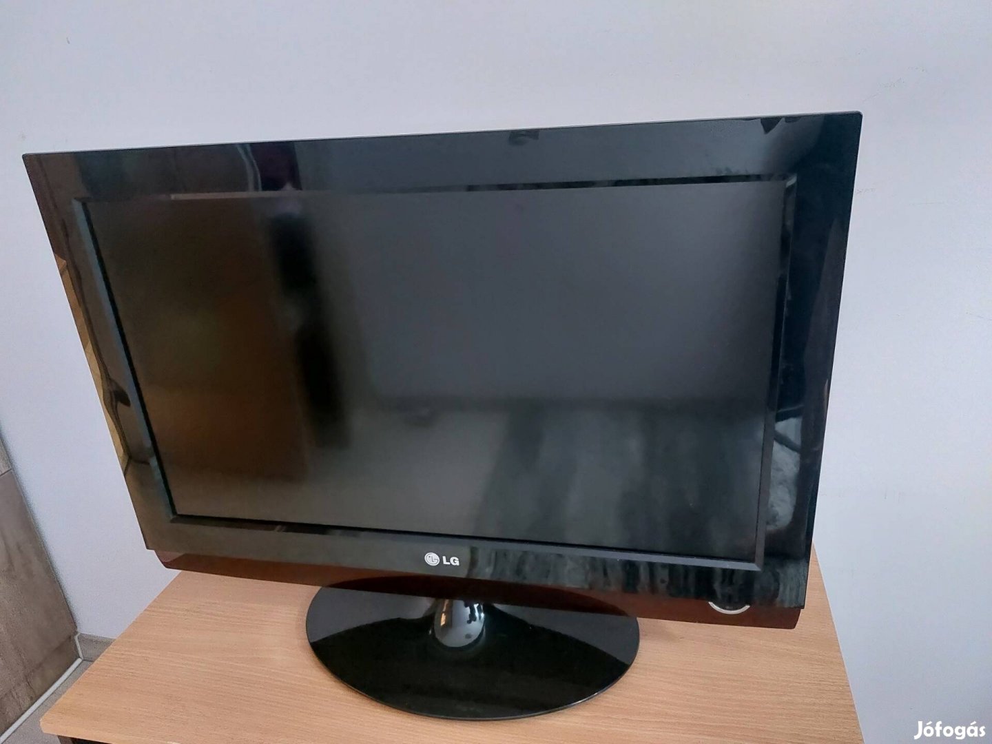 LG 66 cm HD tv 