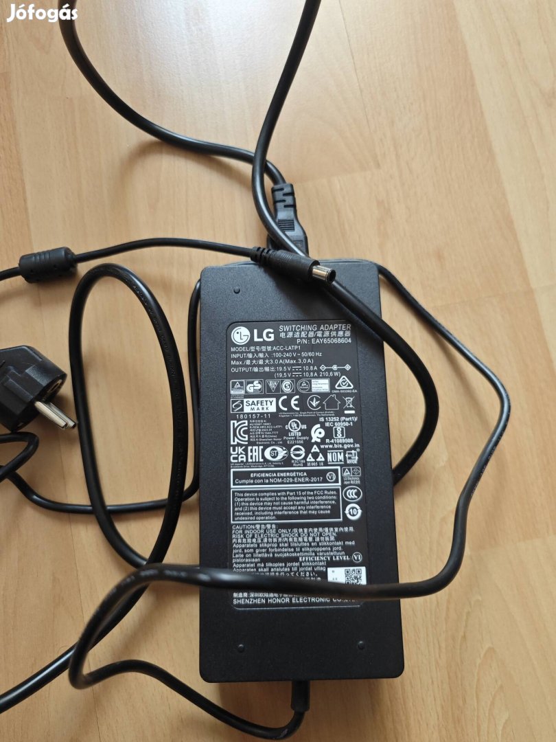 LG ACC-Latp1 210W-os Tápegység