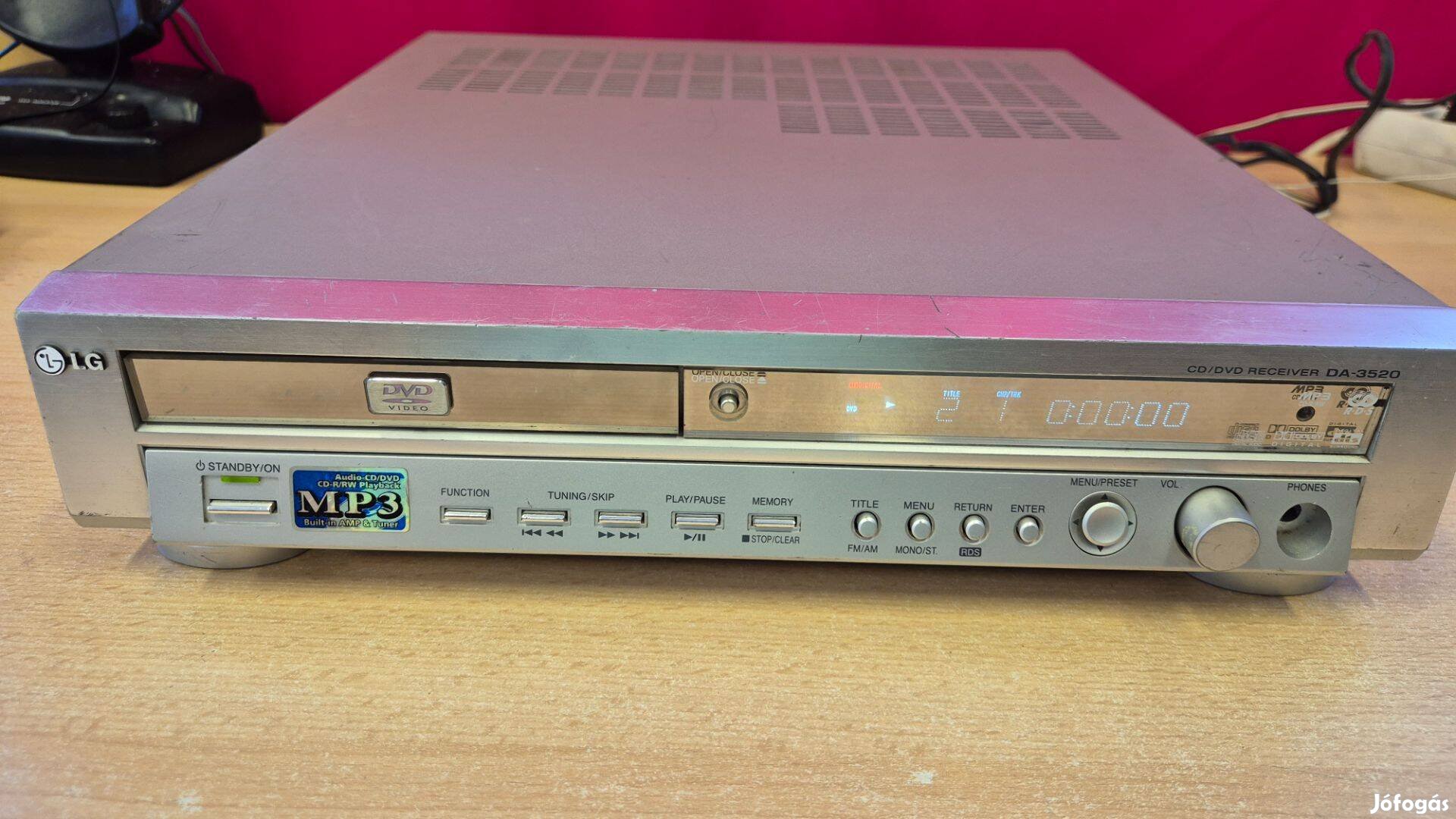 LG DA-3520 DVD-s rádiós házimozi erősítő