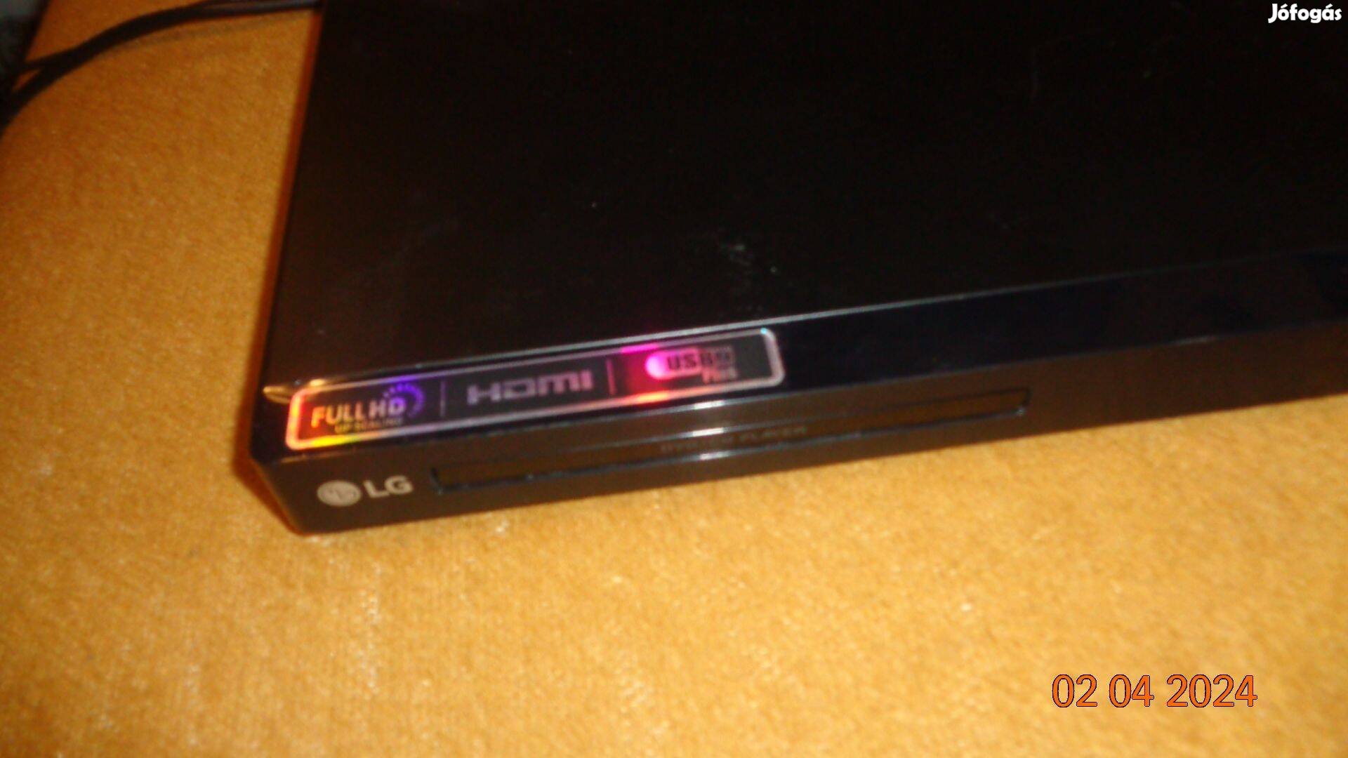 LG DVD lejátszó Full HD HDMI- USB
