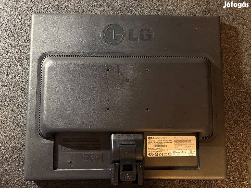 LG Flatron 19 LCD Monitor, L1942TE-BF V1