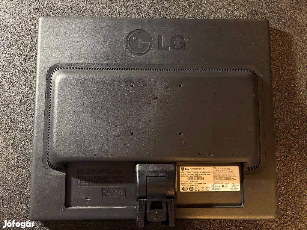 LG Flatron 19 LCD Monitor, L1942TE-BF V4