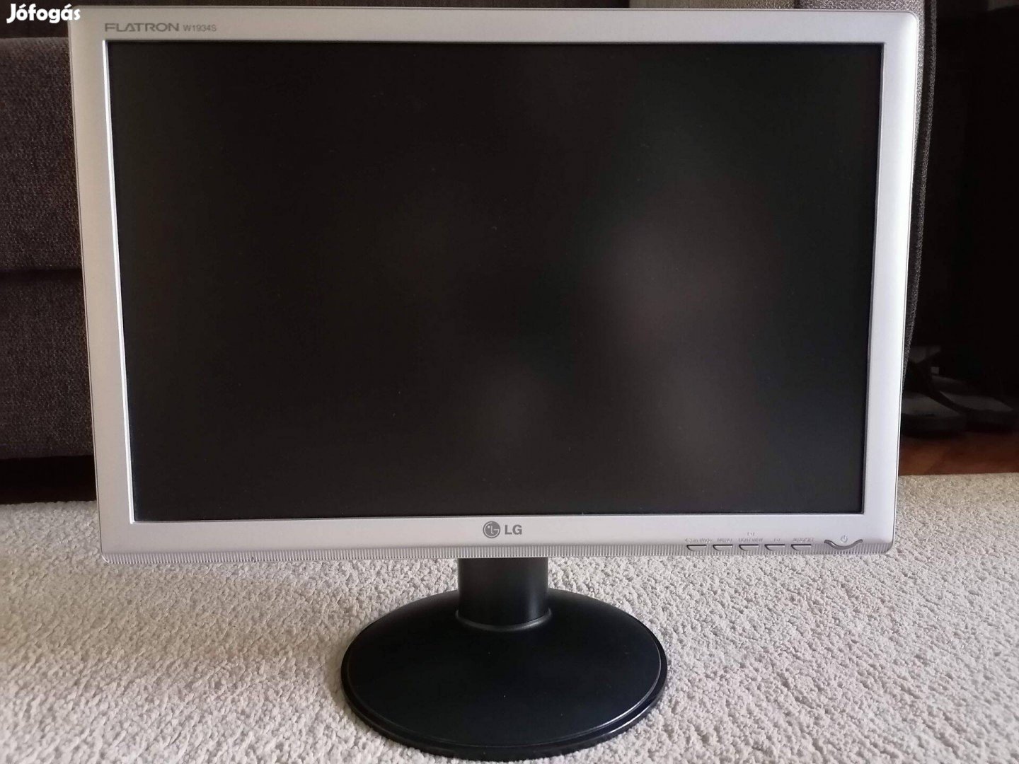 LG Flatron W1934S monitor 19"