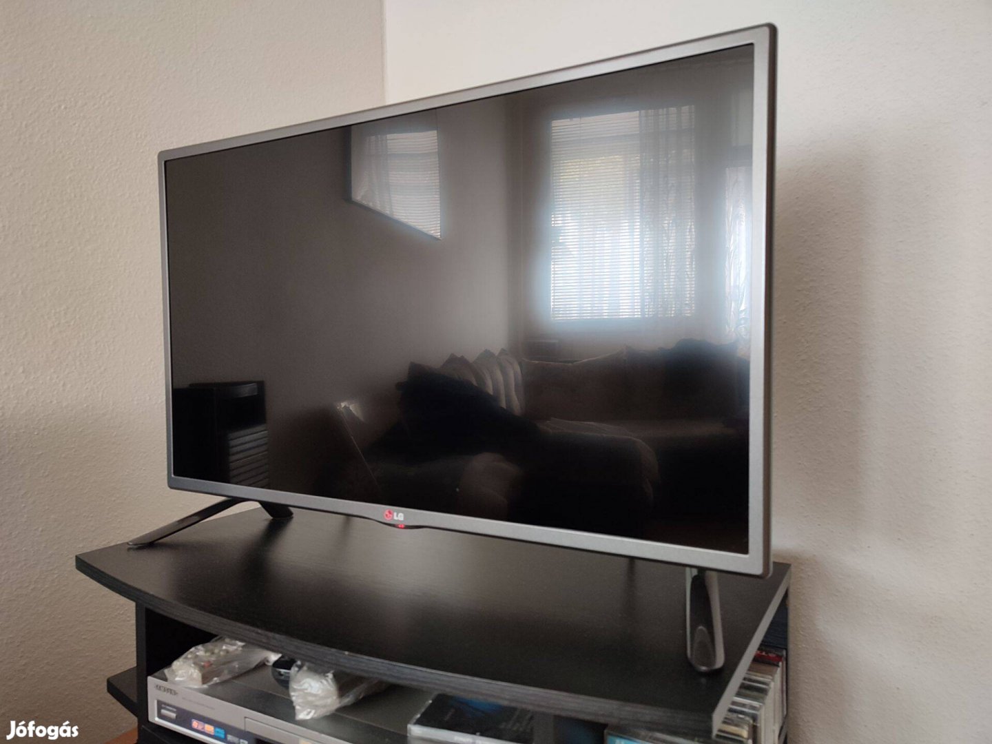 LG Full HD LED TV