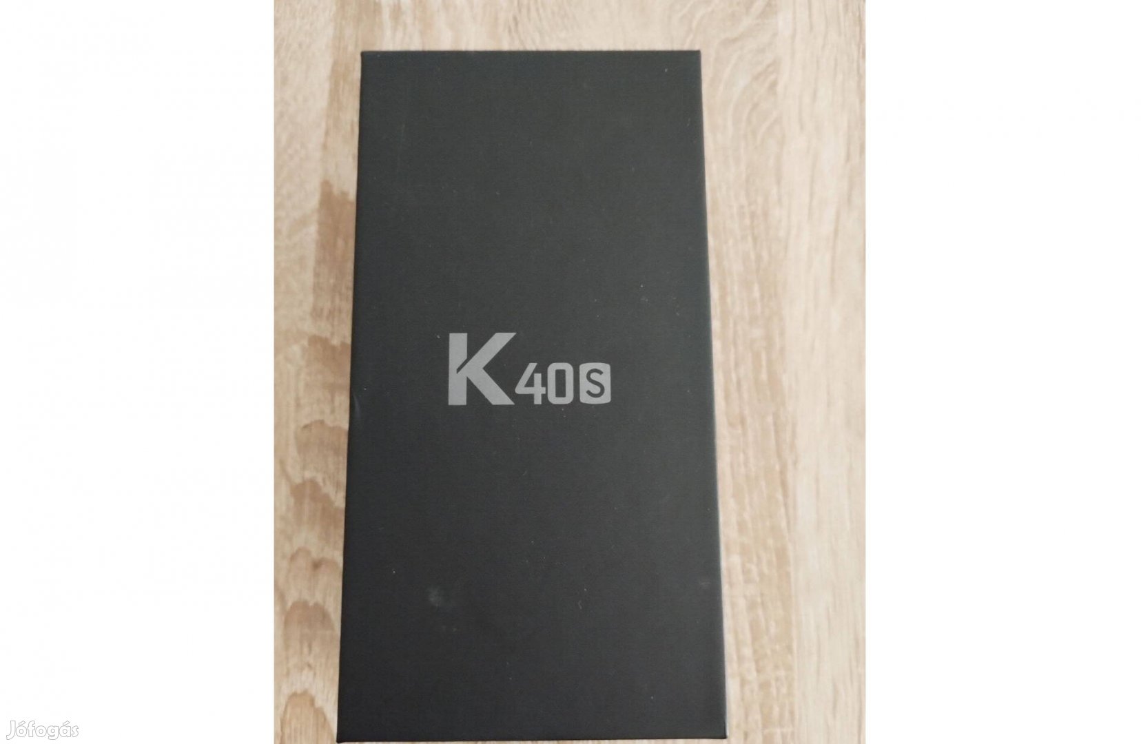 LG K40 Kártyafüggetlen mobiltelefon