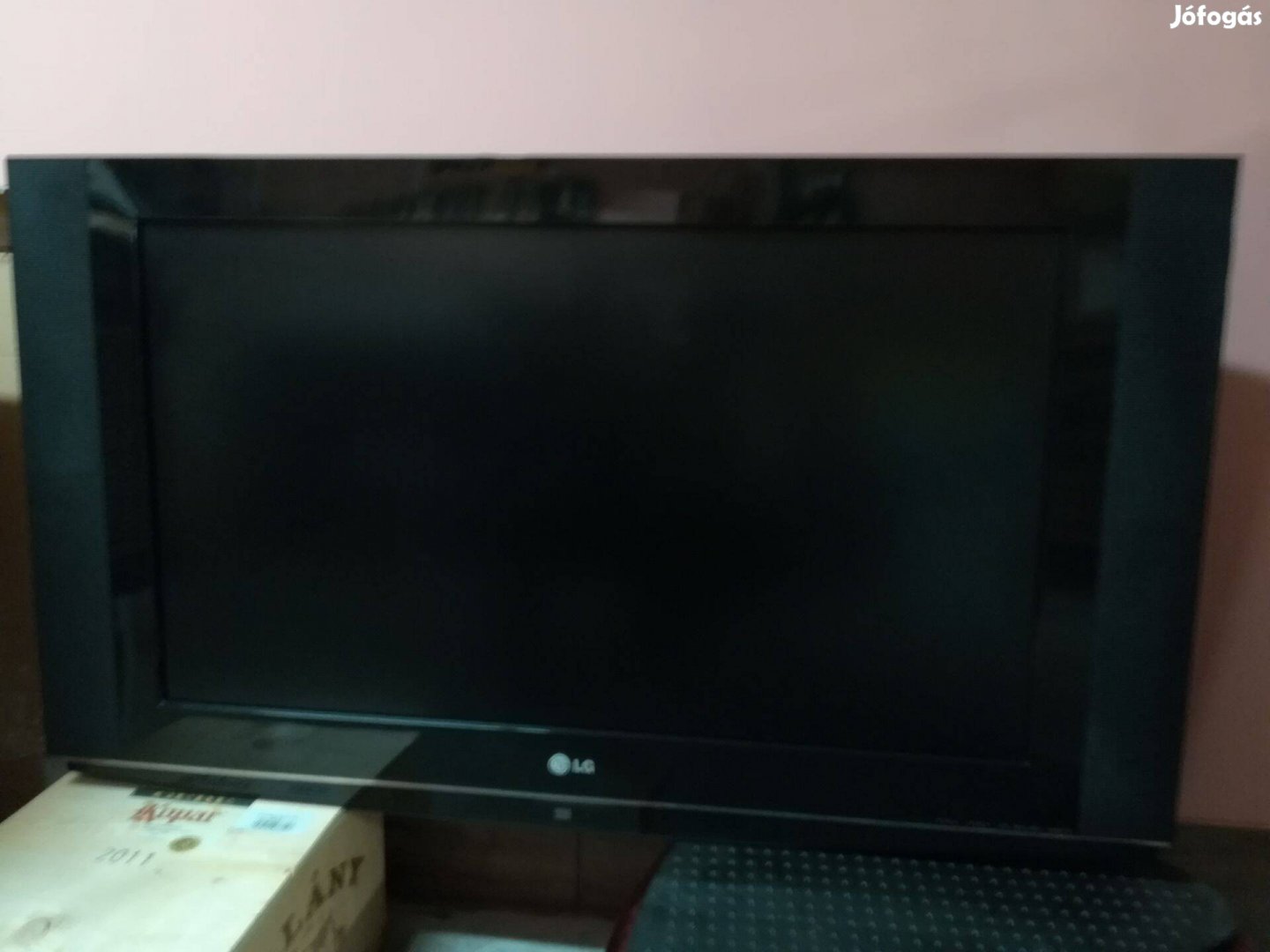 LG LCD TV 32LX2R-ZJ televízió eladó