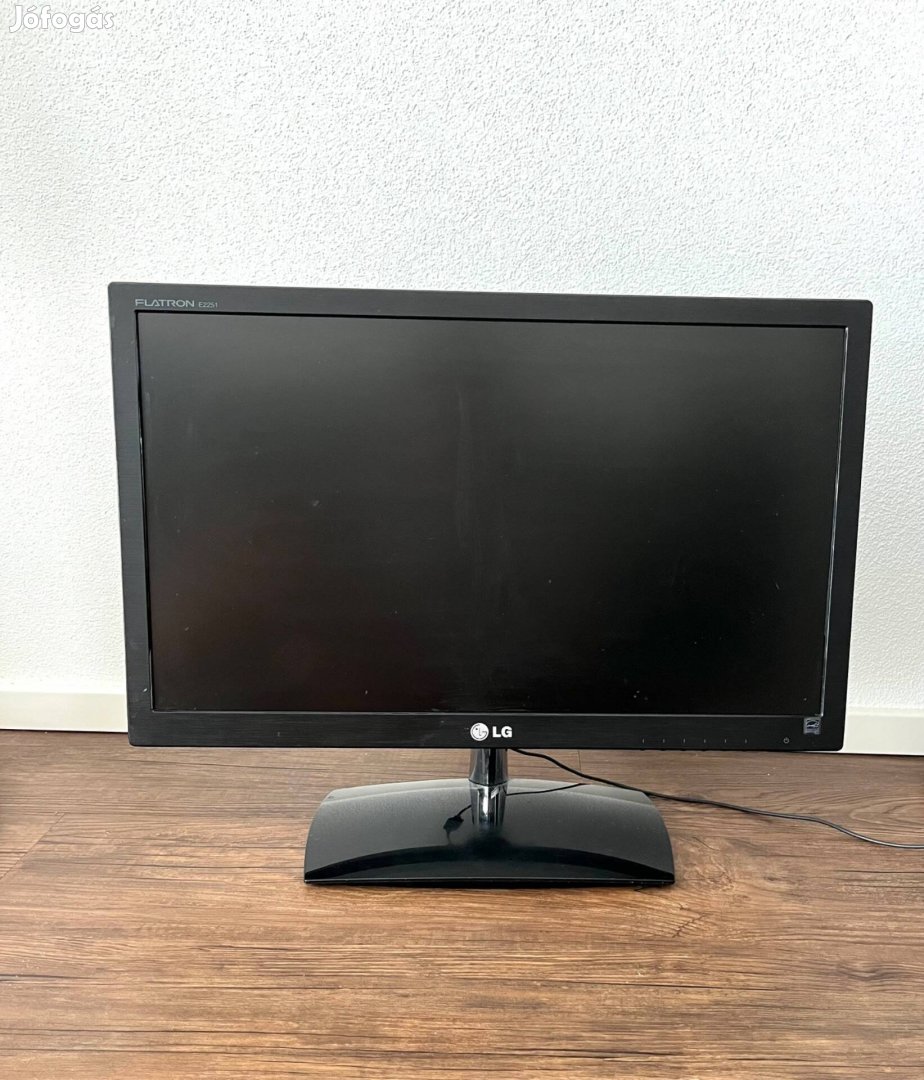 LG Led Monitor 55 cm átmérőjű