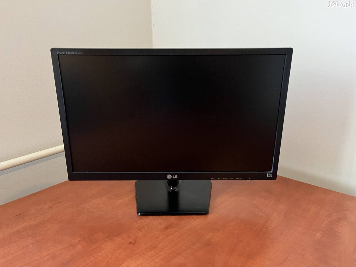 LG Monitor 24"