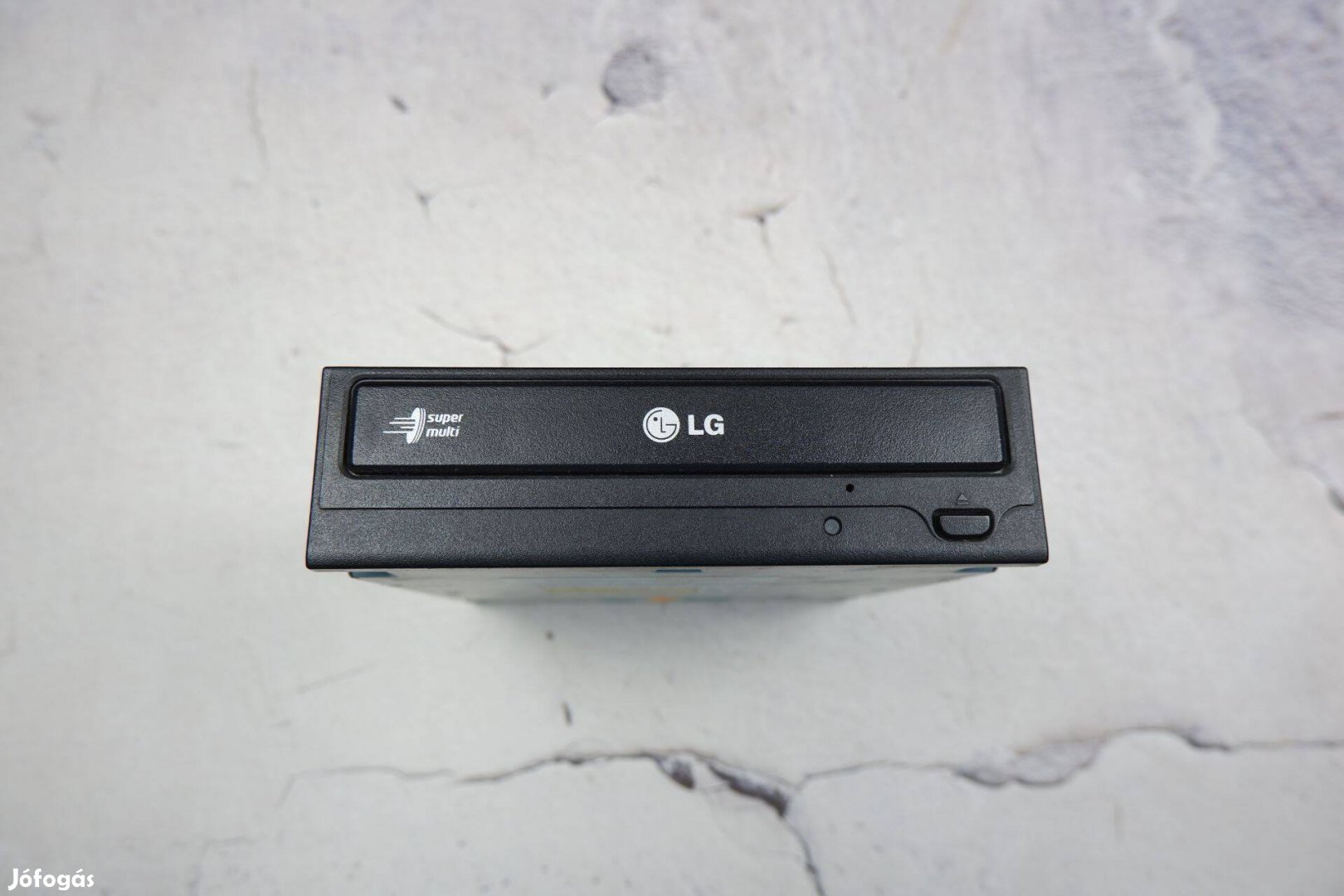 LG Supermulti DVD író SATA csatlakozós GH22NS70 fekete