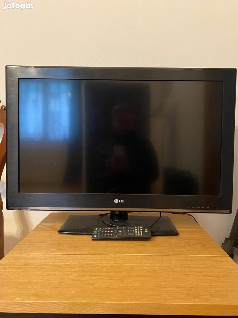 LG TV 32CS460 82 cm képátlóval